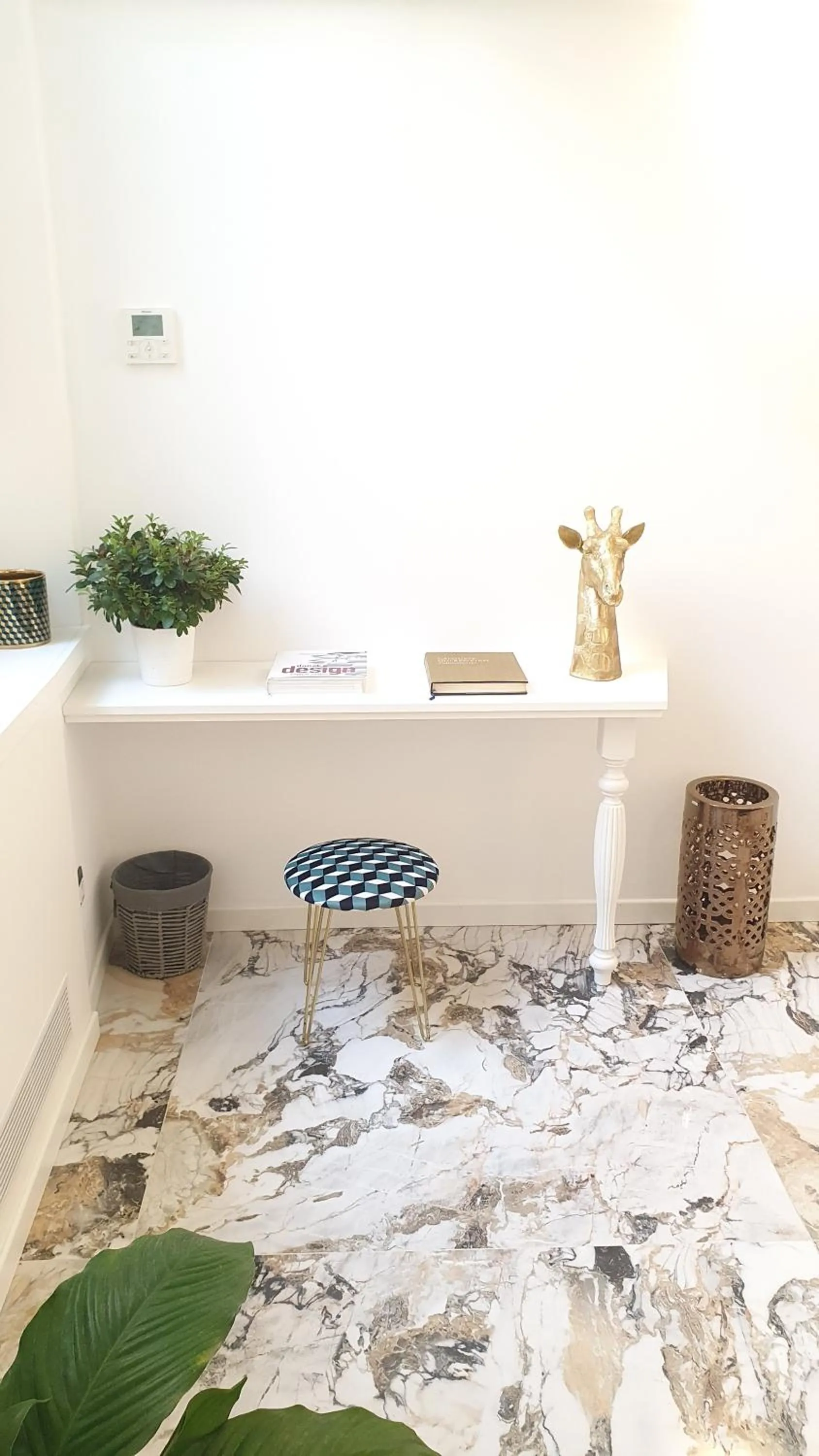 Seating area in Duomo Smart Suites