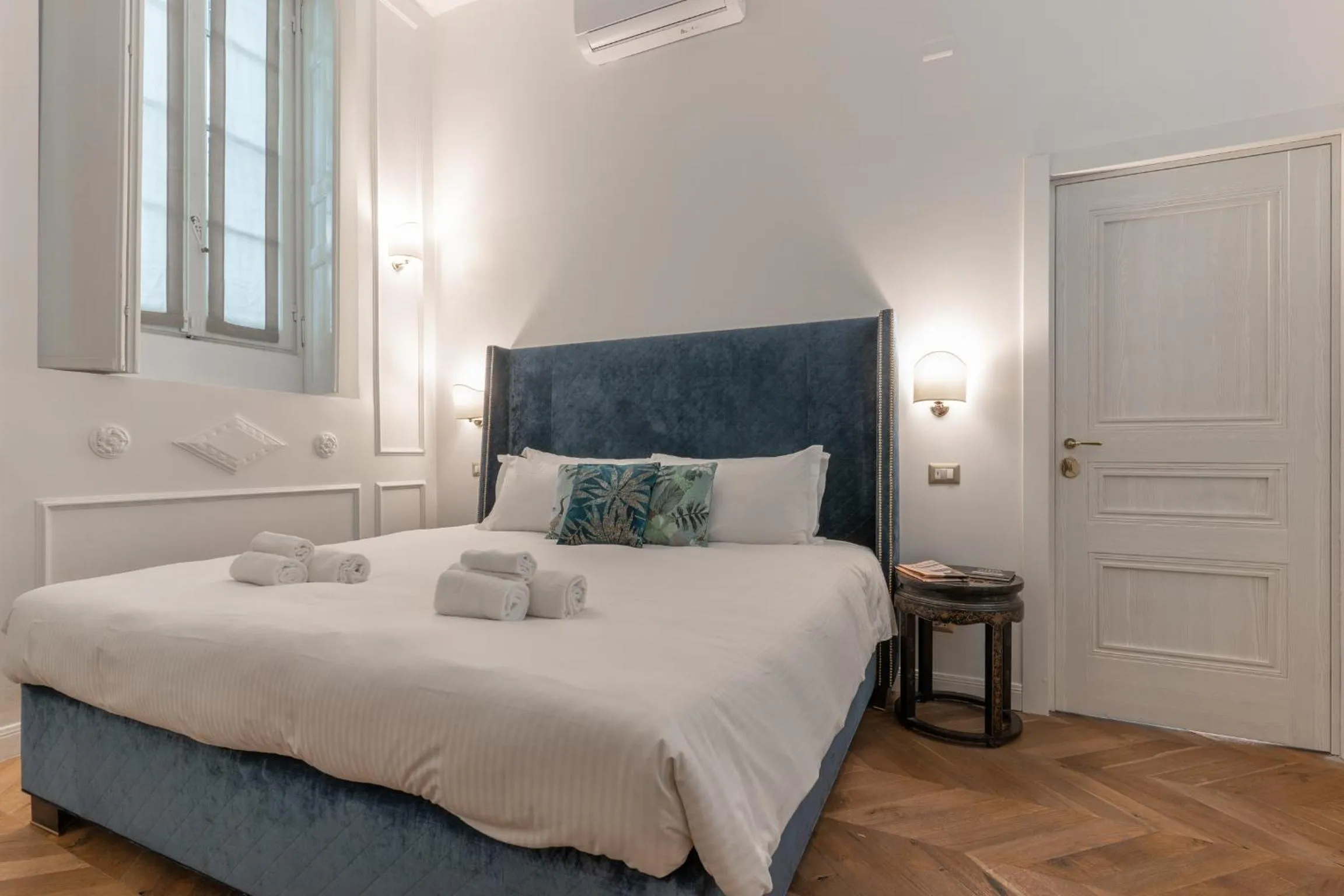 Bed in Duomo Smart Suites