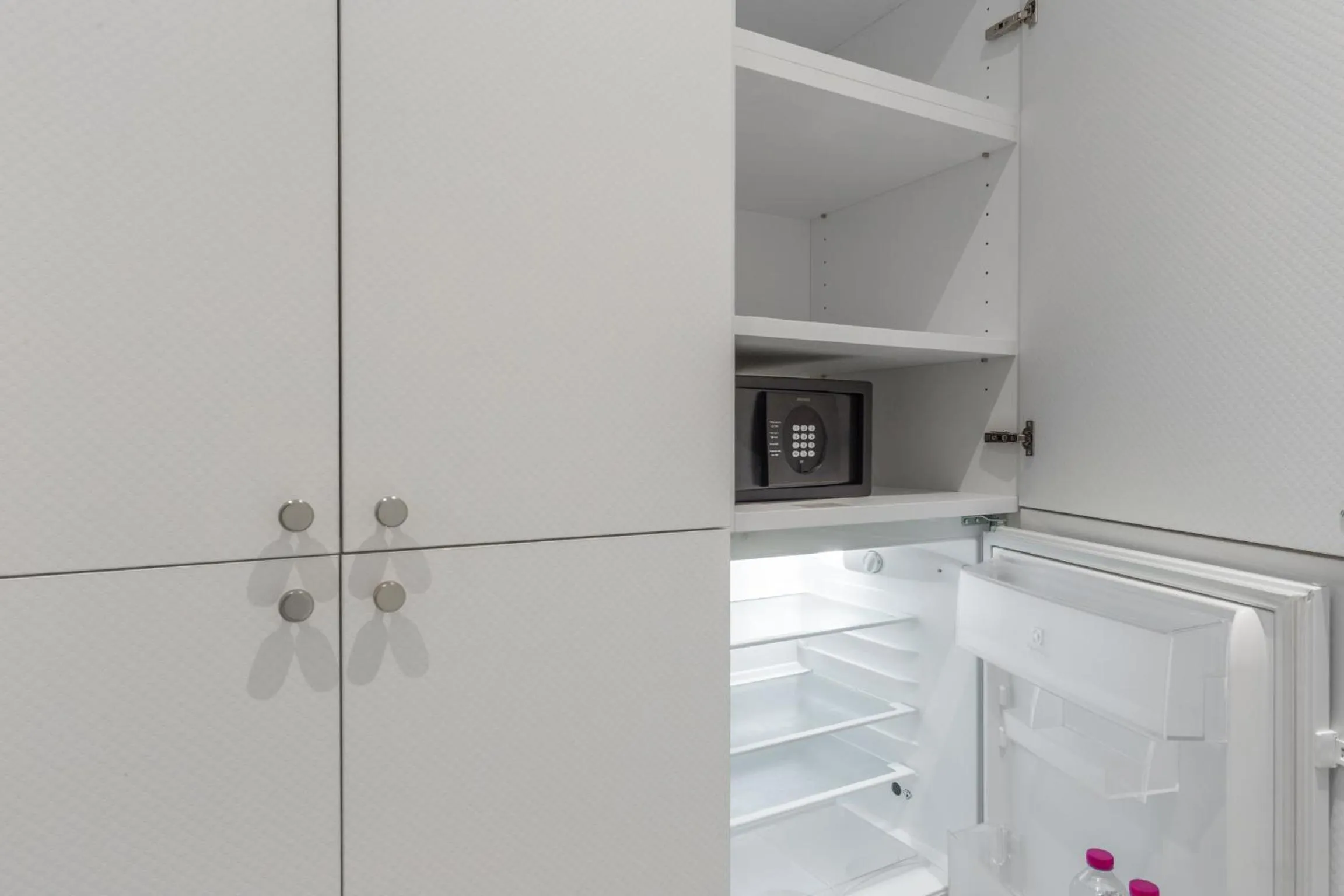 Kitchen or kitchenette in Duomo Smart Suites