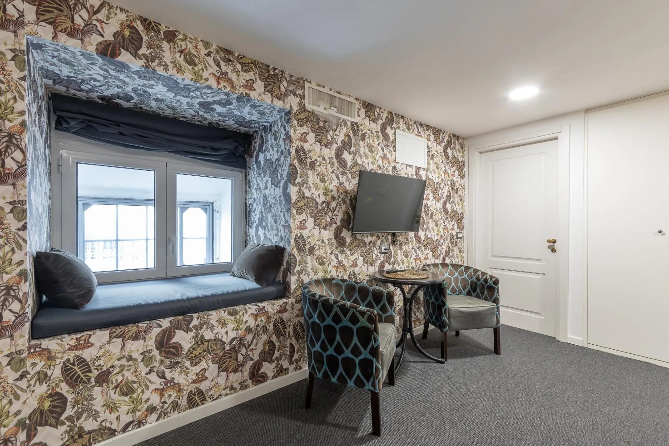 TV and multimedia in Duomo Smart Suites