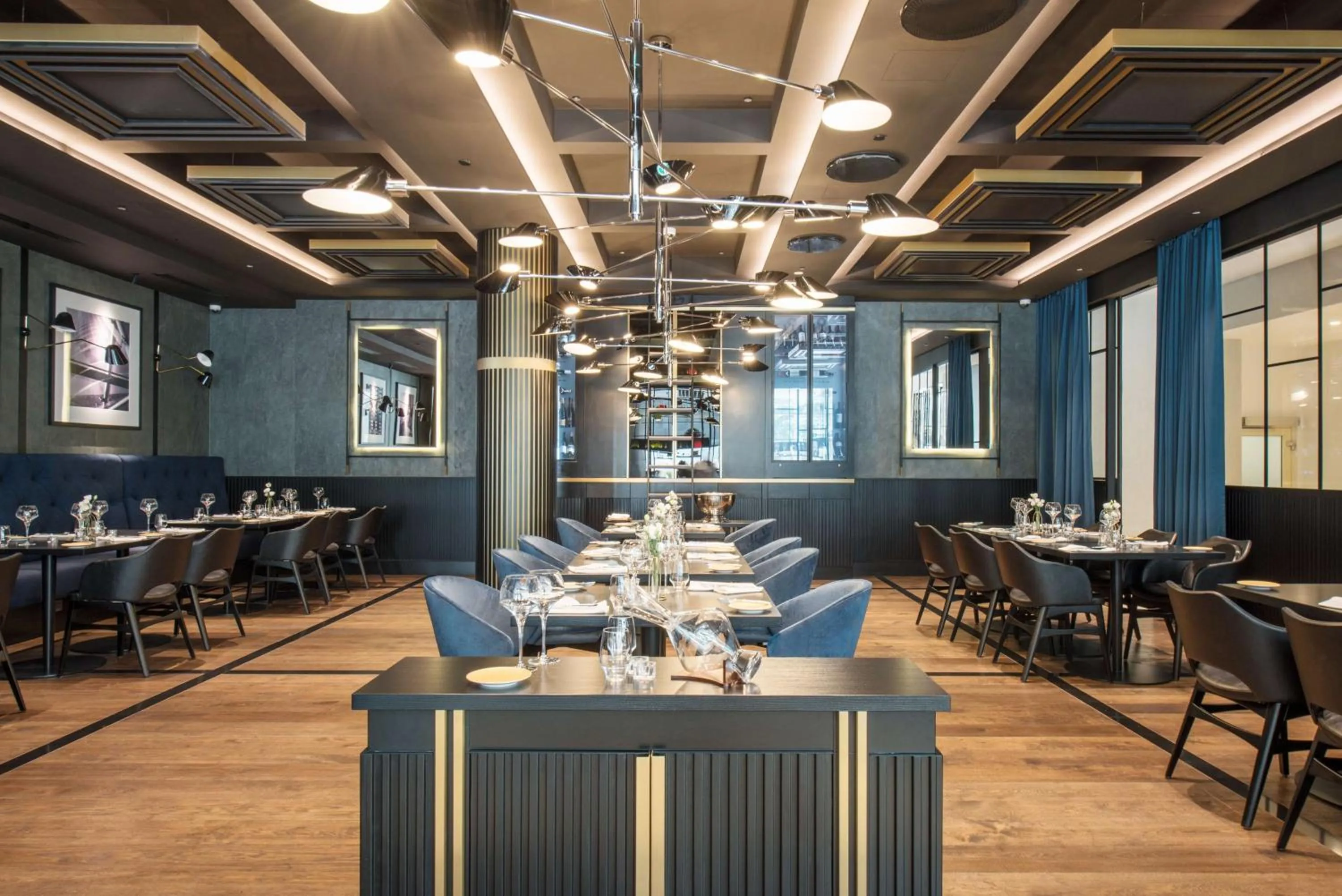 Restaurant/places to eat in Radisson Collection Hotel, Warsaw