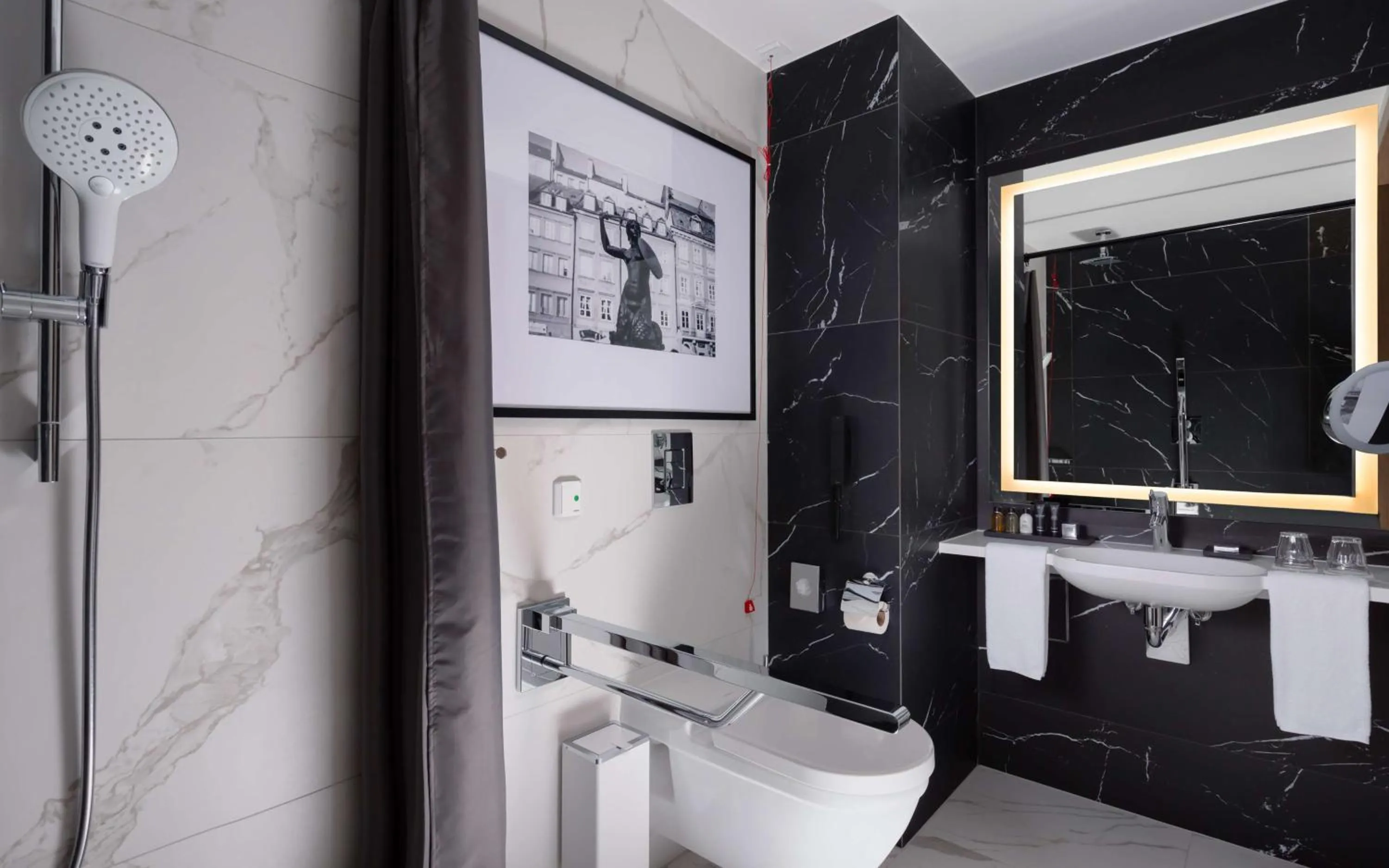 Toilet in Radisson Collection Hotel, Warsaw