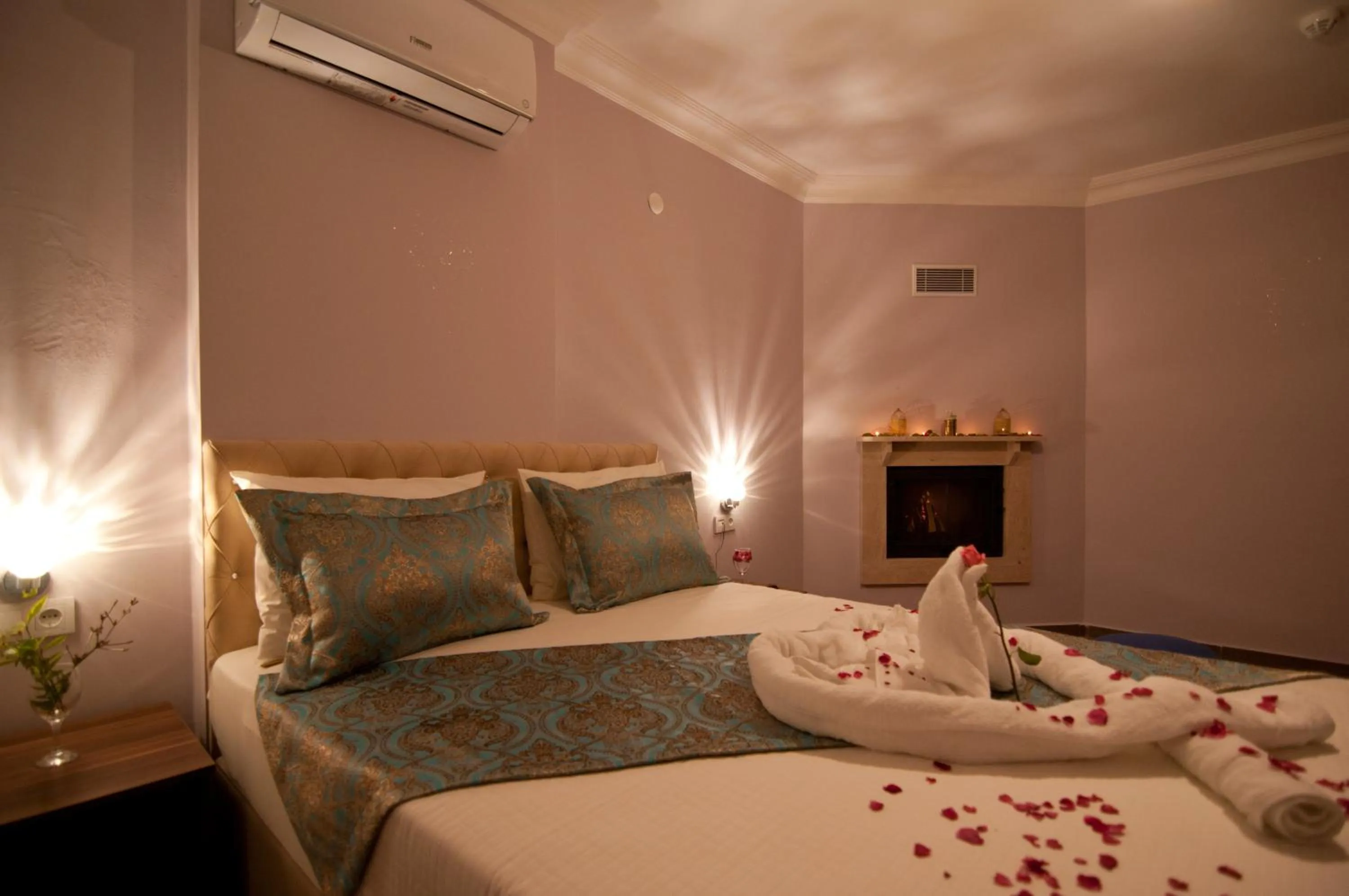 Bedroom, Bed in DEFNE OTEL