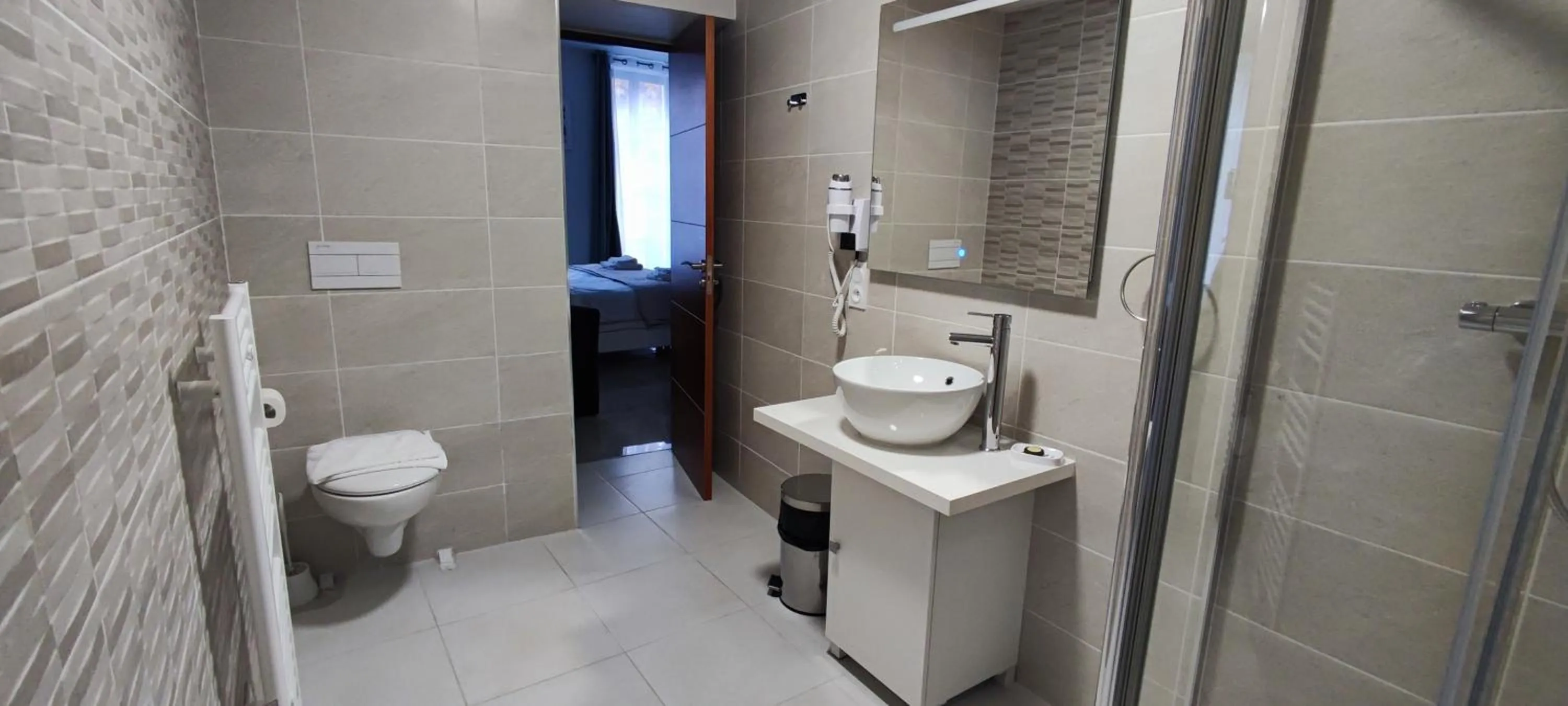 Bathroom in SQUARE HOTEL