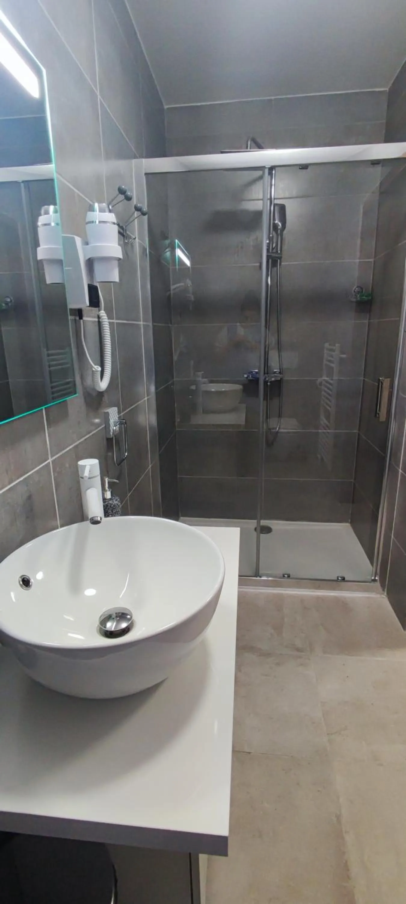 Bathroom in SQUARE HOTEL