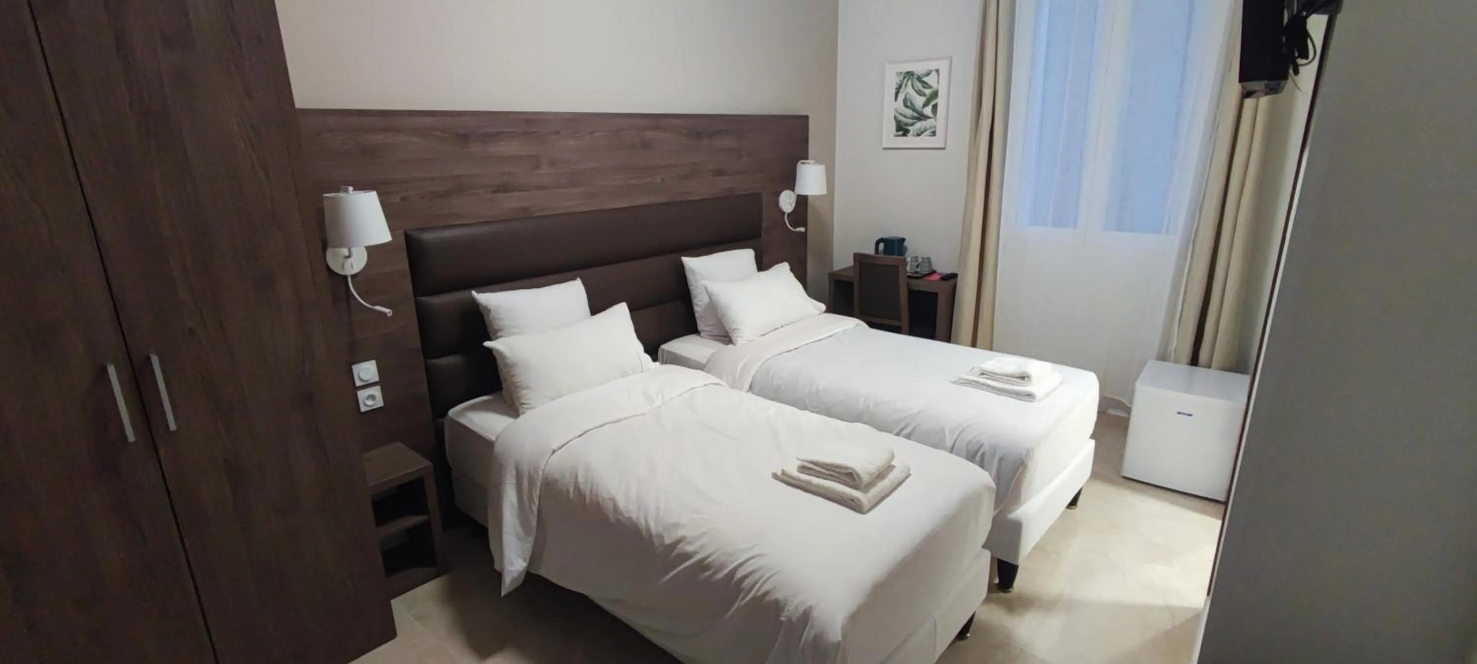 Photo of the whole room, Bed in SQUARE HOTEL