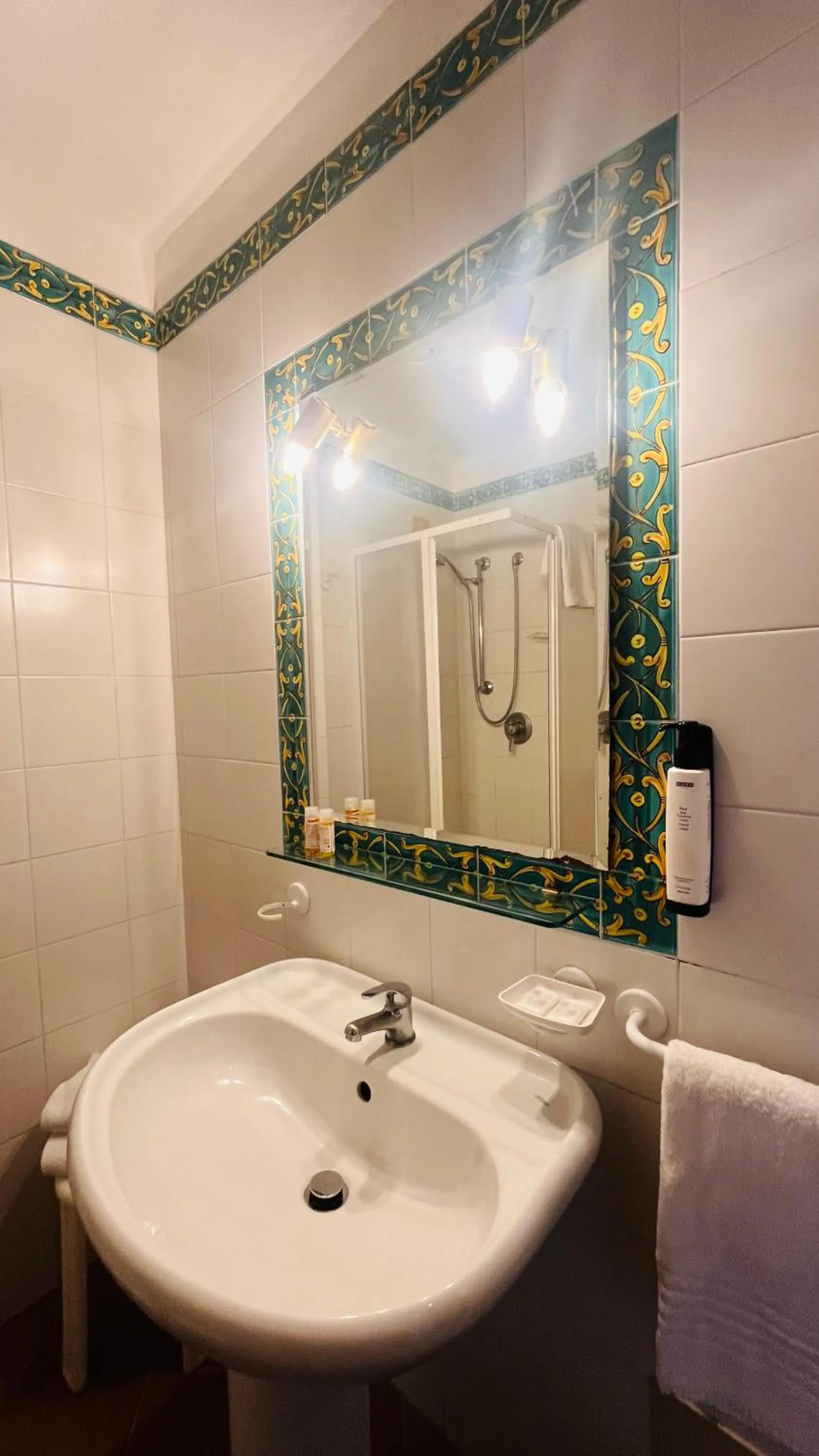 Bathroom in Bay Palace Mazzarò