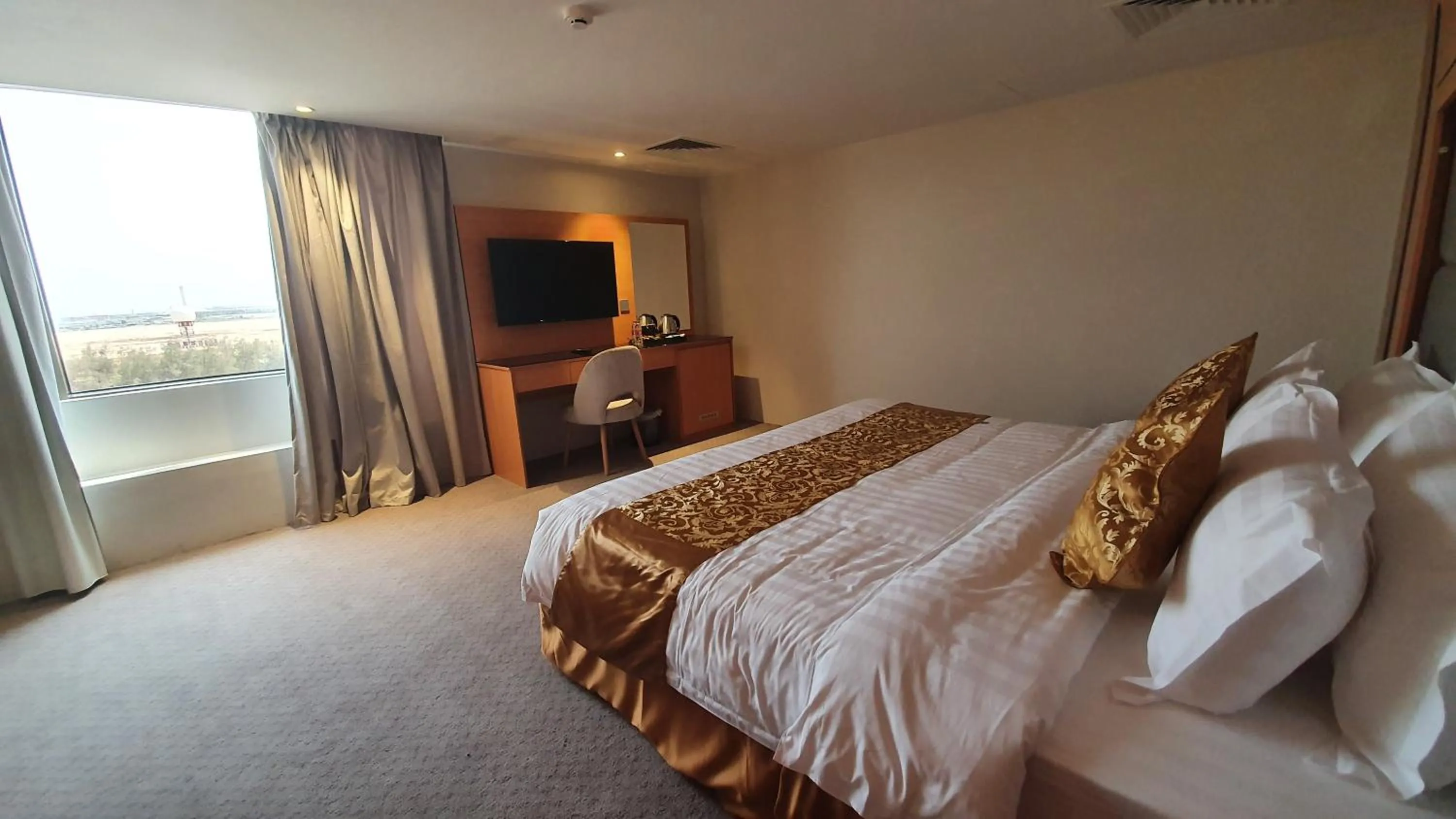 Bed in Al Rayyan Tower