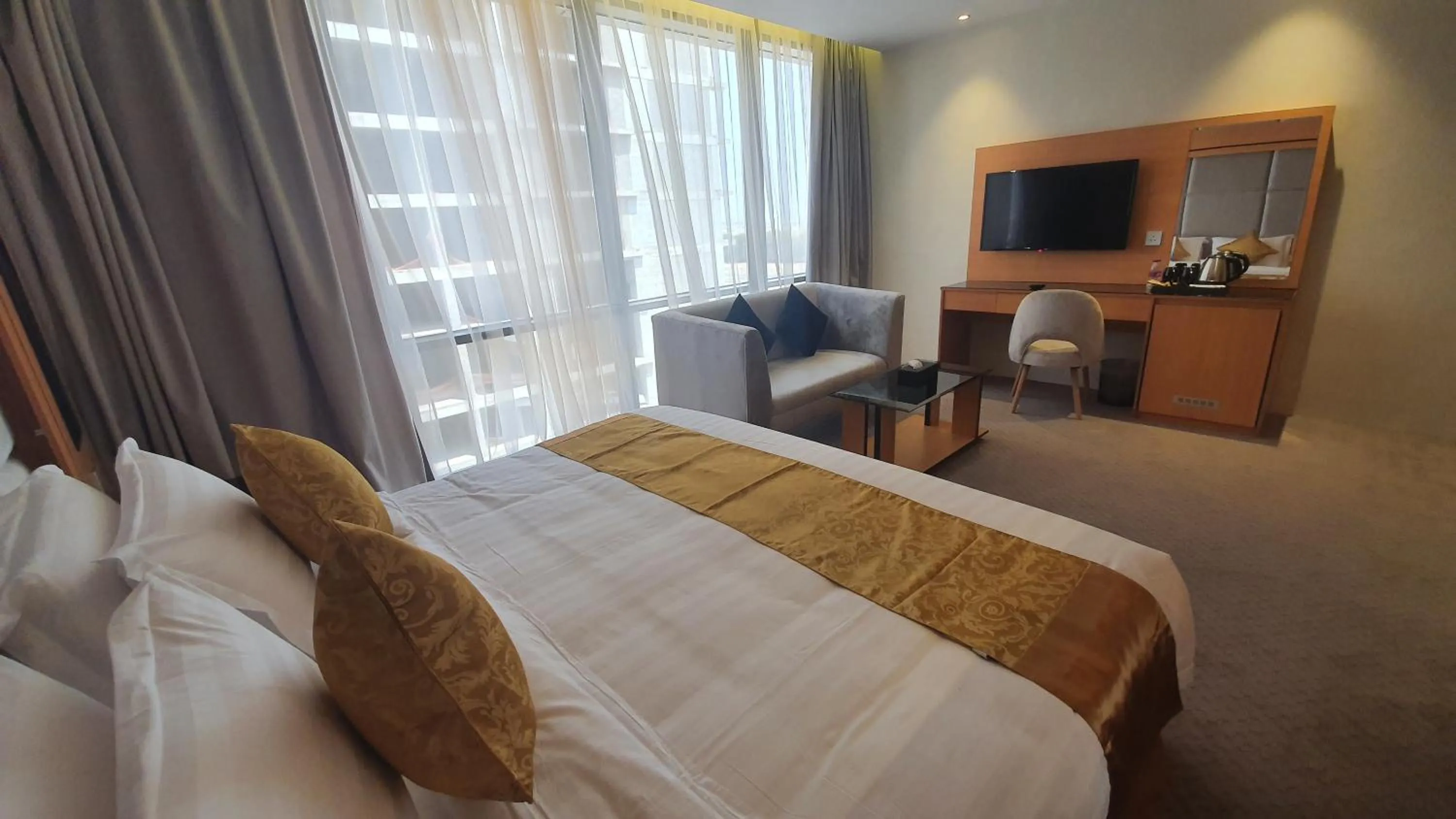 Bed in Al Rayyan Tower