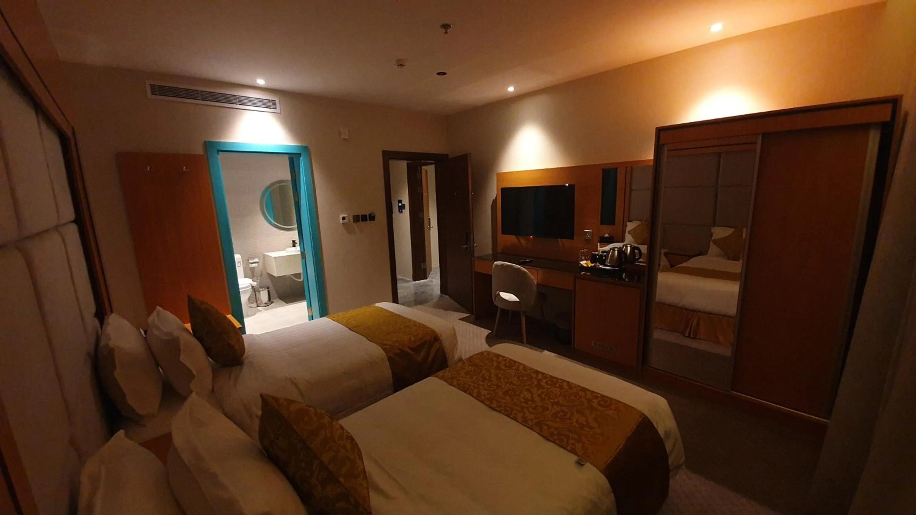 Photo of the whole room, Bed in Al Rayyan Tower