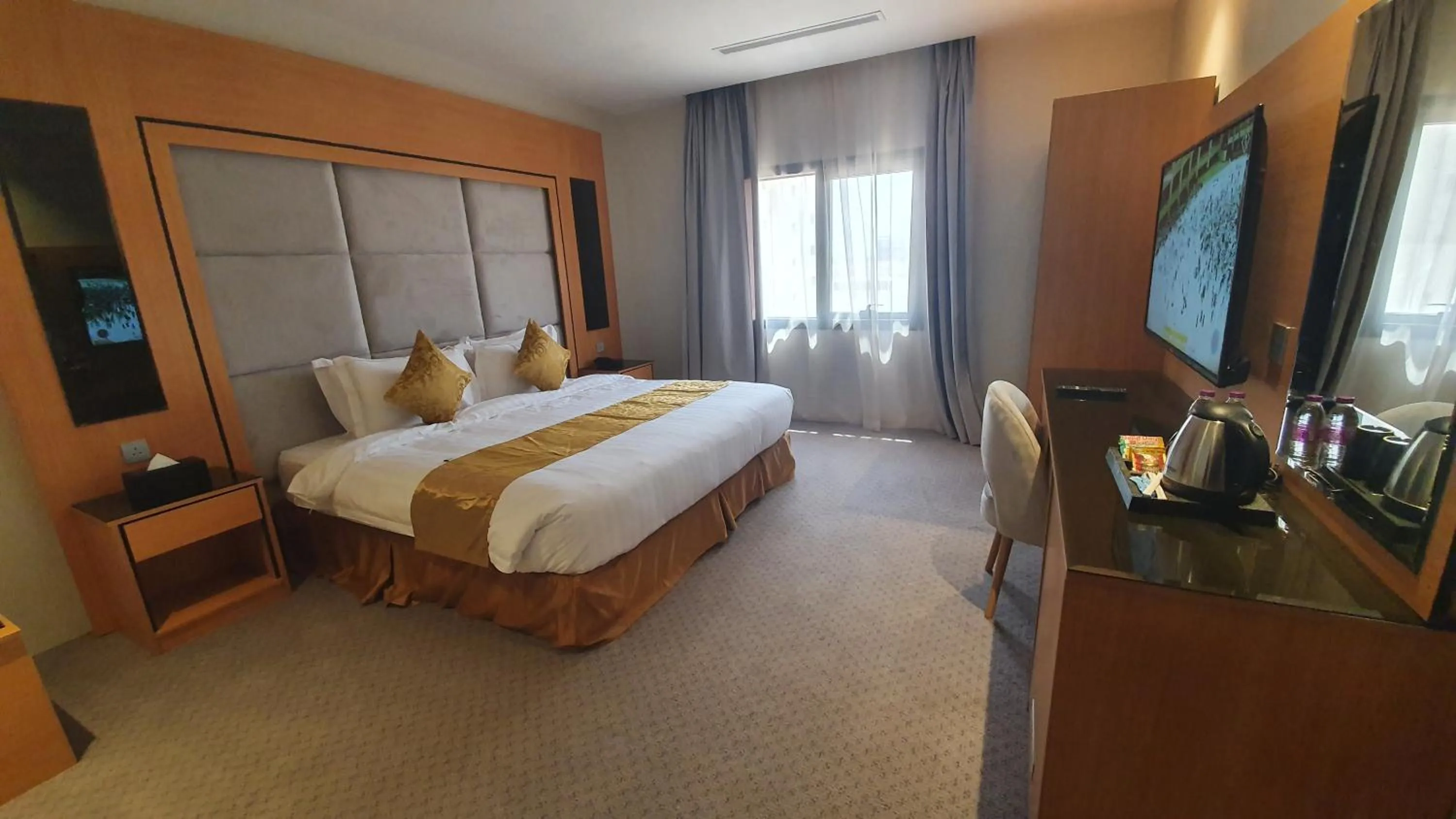 Bed in Al Rayyan Tower