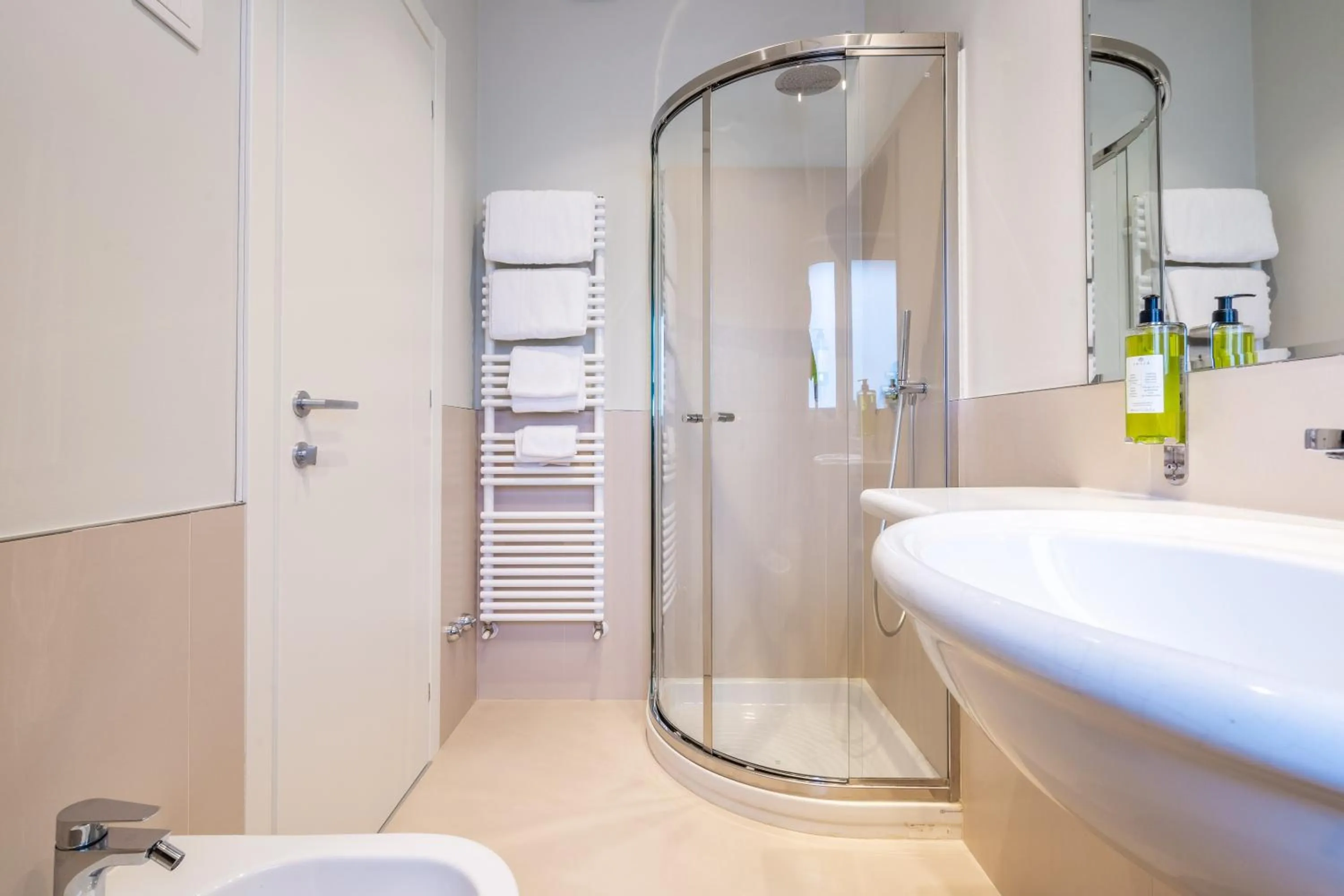 Bathroom in Hotel Regina Elena 57 & Oro Bianco SPA