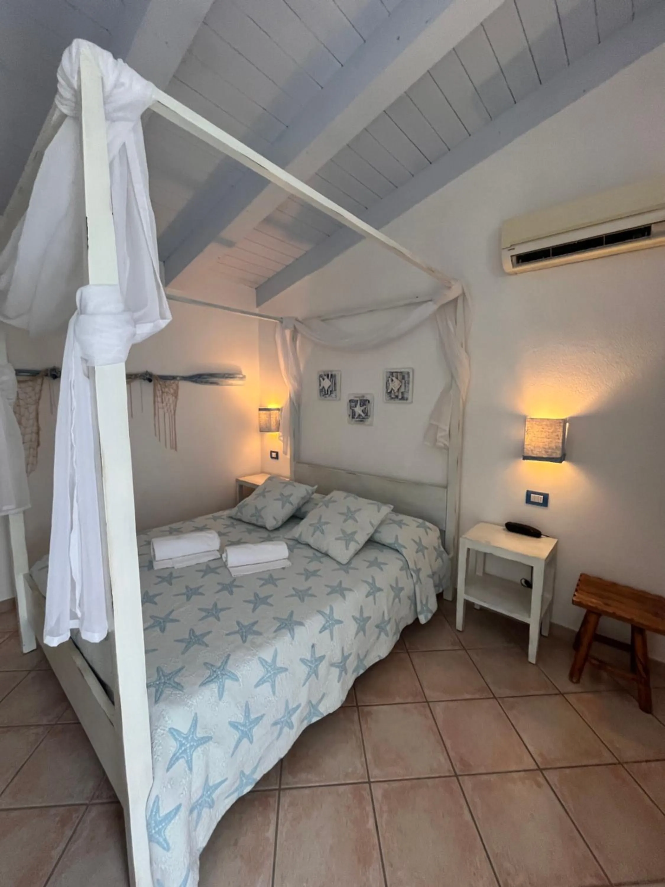 Bedroom, Bed in Hotel Tabby