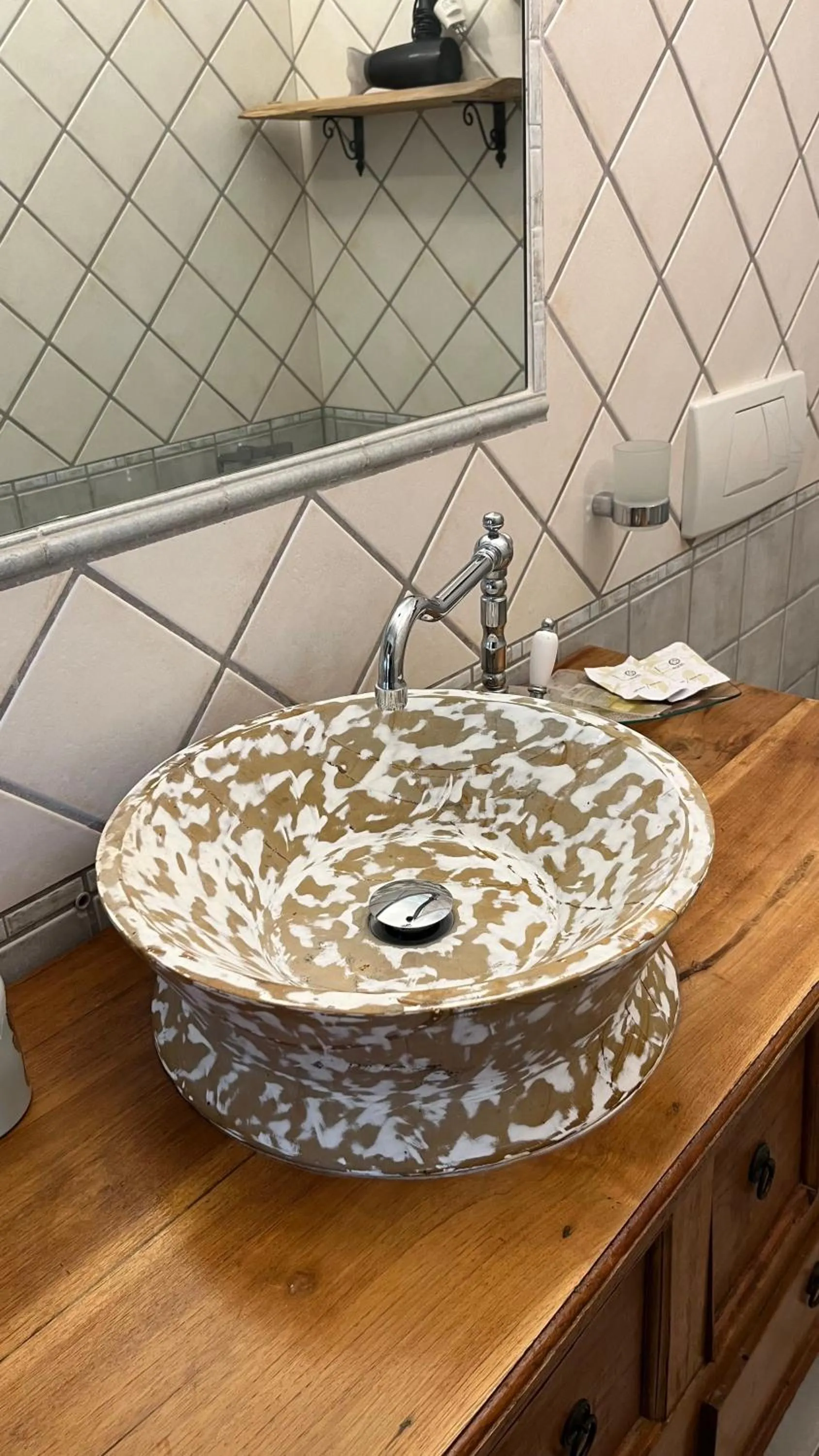 Bathroom in Hotel Tabby