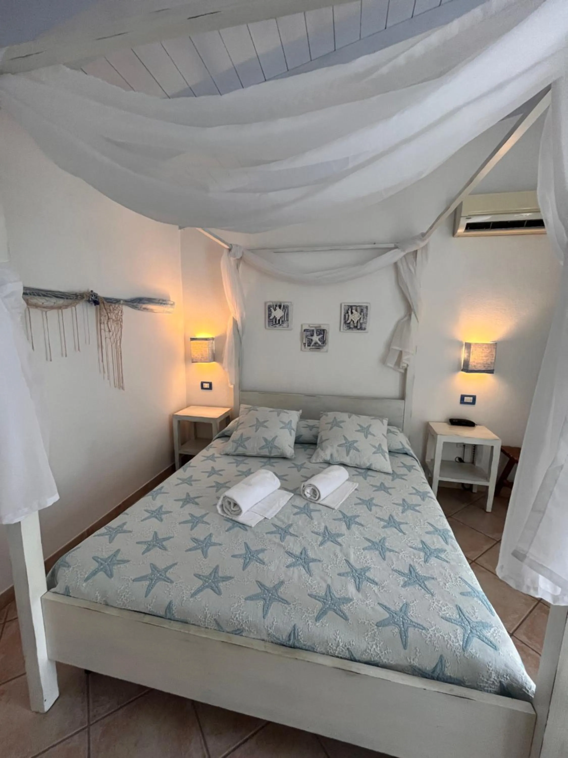 Bedroom, Bed in Hotel Tabby