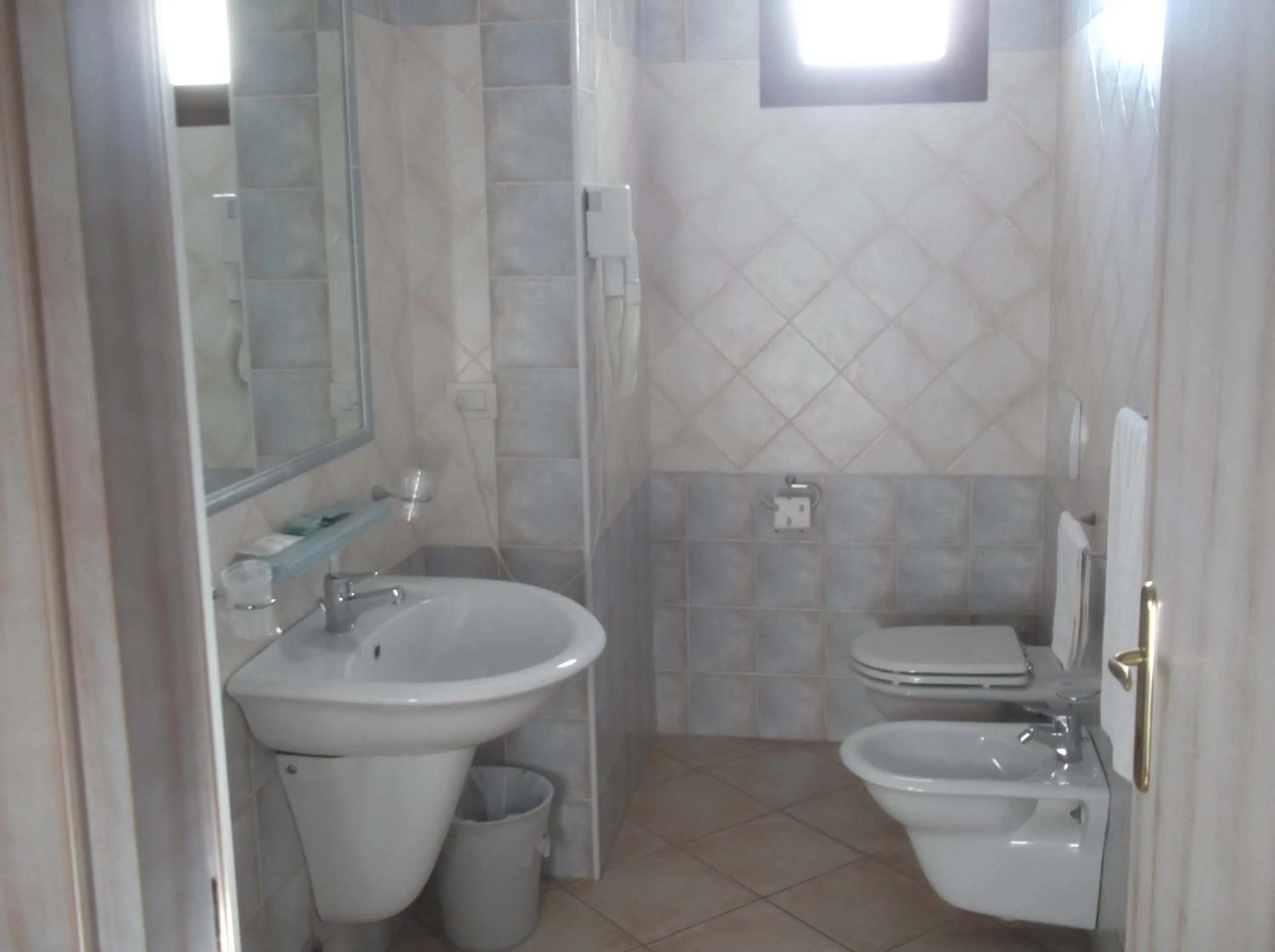 Bathroom in Hotel Tabby