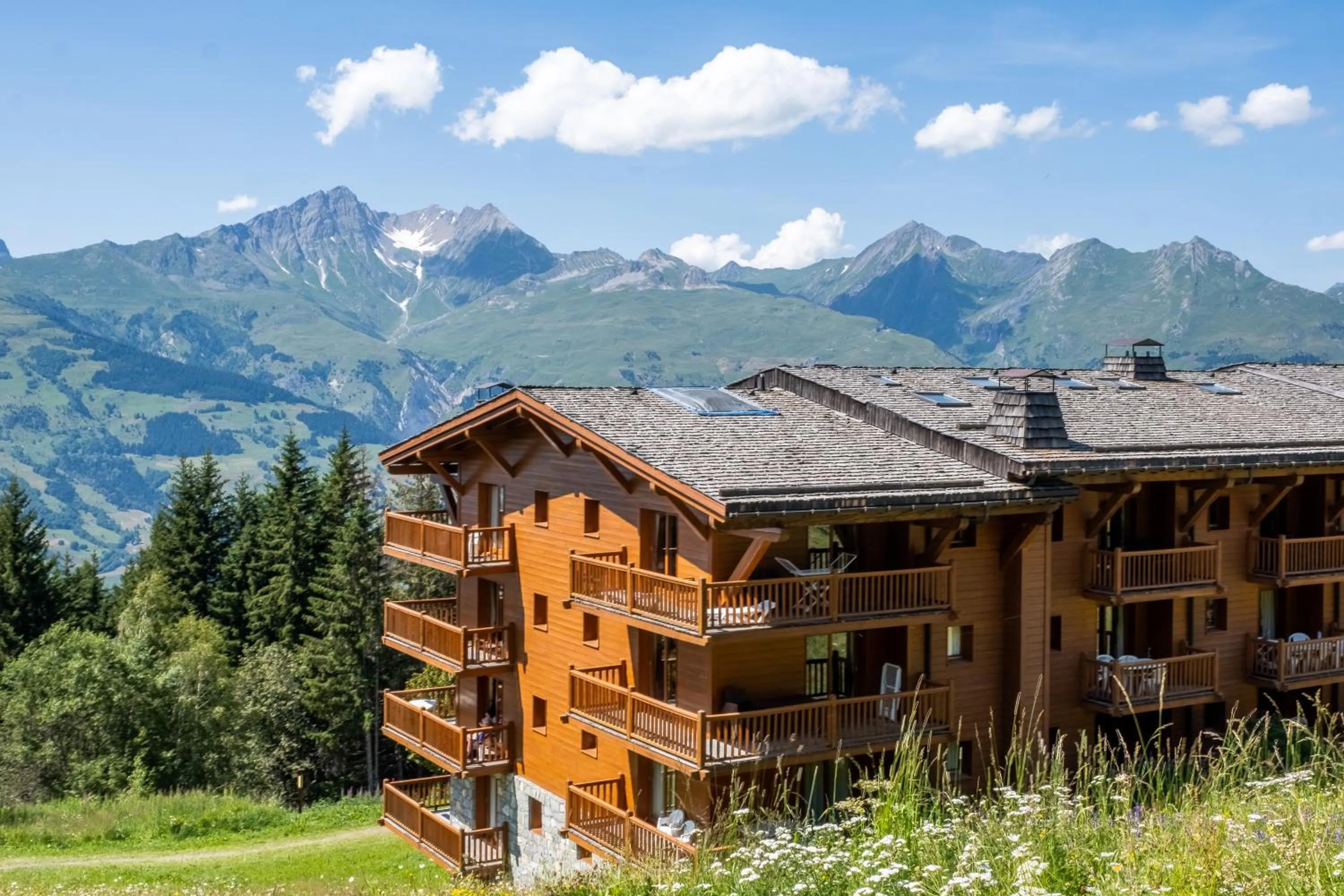 Property building in Résidence Pierre & Vacances Premium Le Roselend