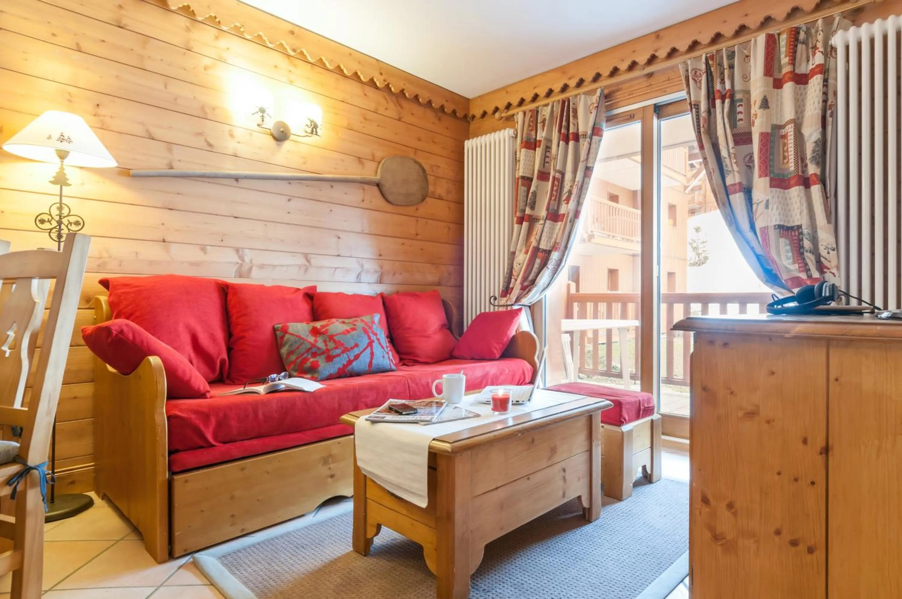 TV and multimedia in Résidence Pierre & Vacances Premium Le Roselend