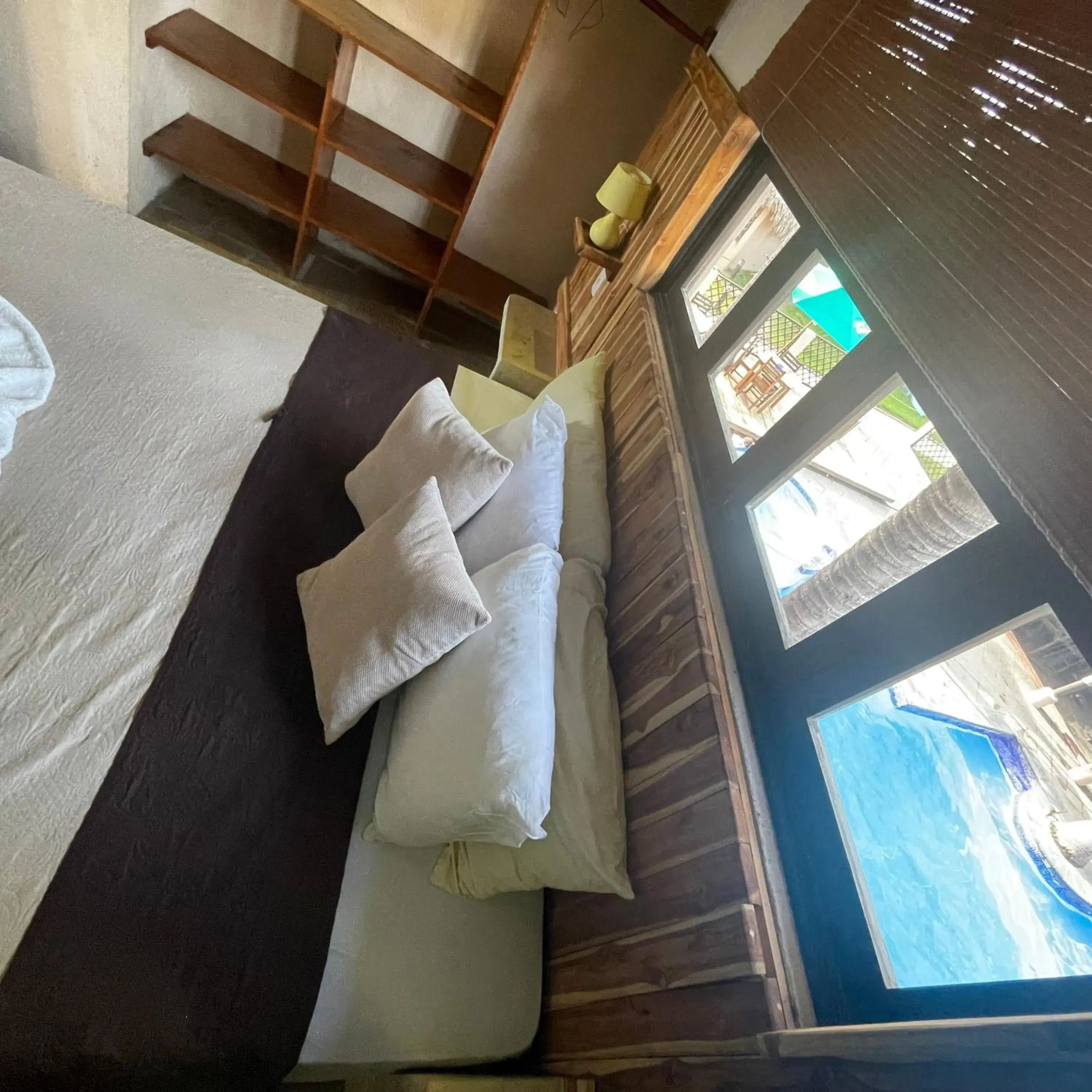 Deluxe Suite with Sea View in Johnnys Place Hotel Deluxe Suite with Sea View in Johnnys Place Hotel