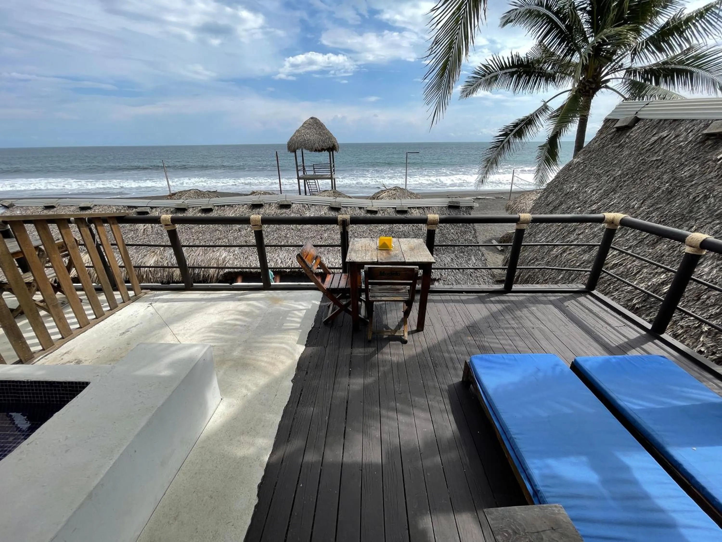 Balcony/Terrace in Johnnys Place Hotel