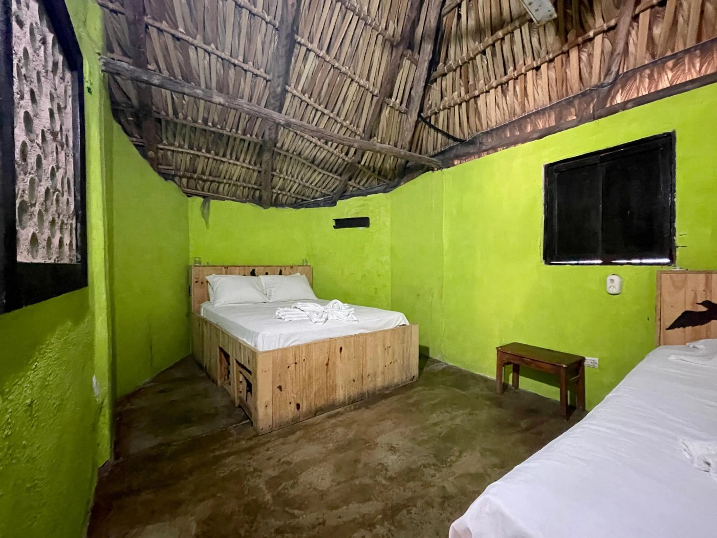 Bedroom, Bed in Johnnys Place Hotel