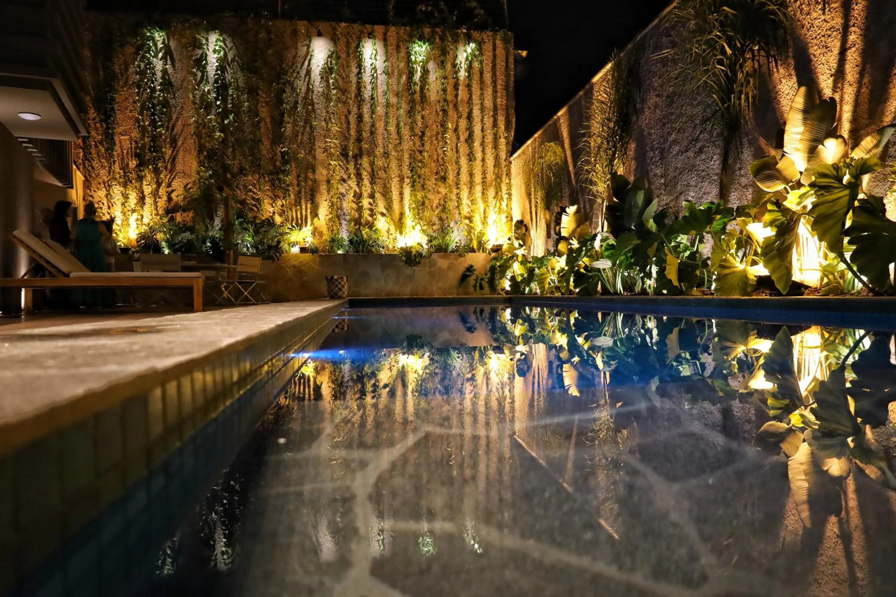 Swimming pool in Tintto Hotel