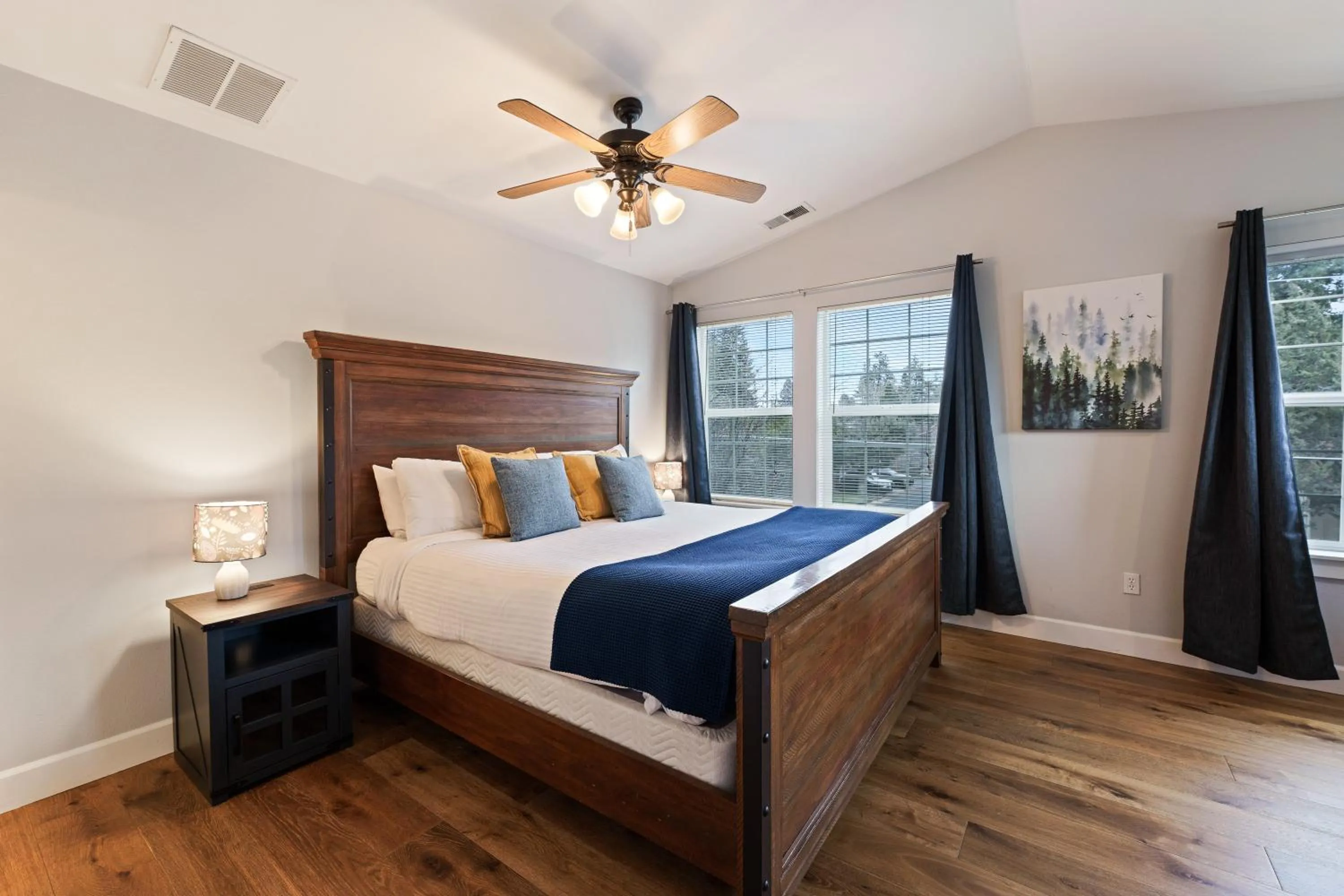 Bed in Tranquility on the Bluffs townhouse