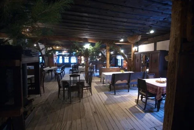 Restaurant/places to eat in Gospoda pod Czarnym Łabędziem