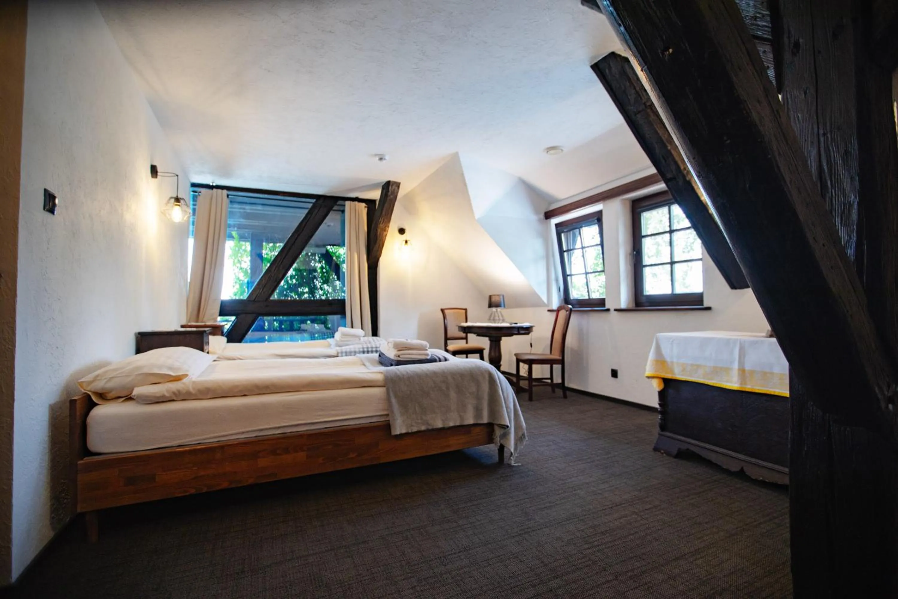 Photo of the whole room, Bed in Gospoda pod Czarnym Łabędziem