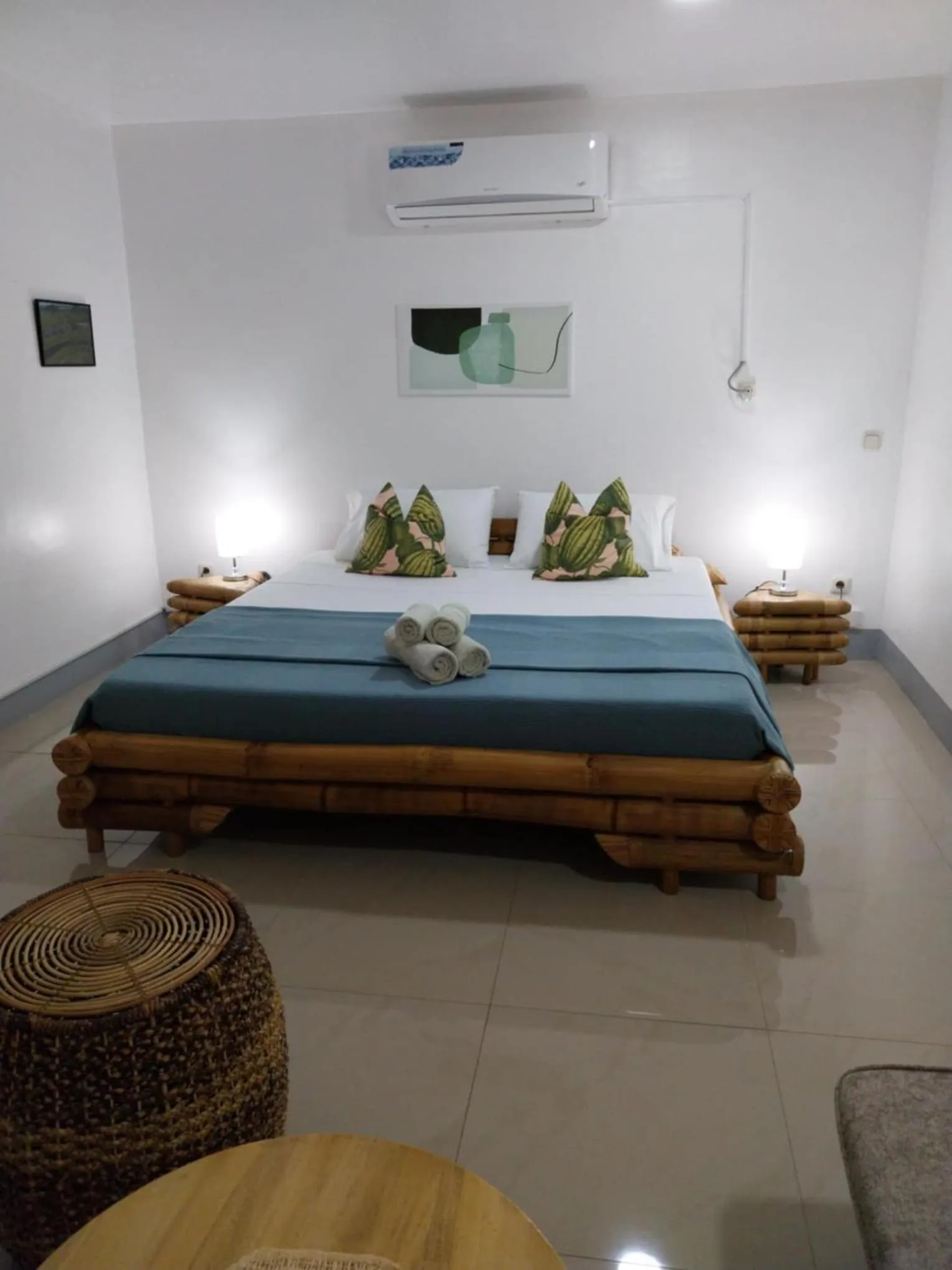 Bed in Skott's Comfy Lodge