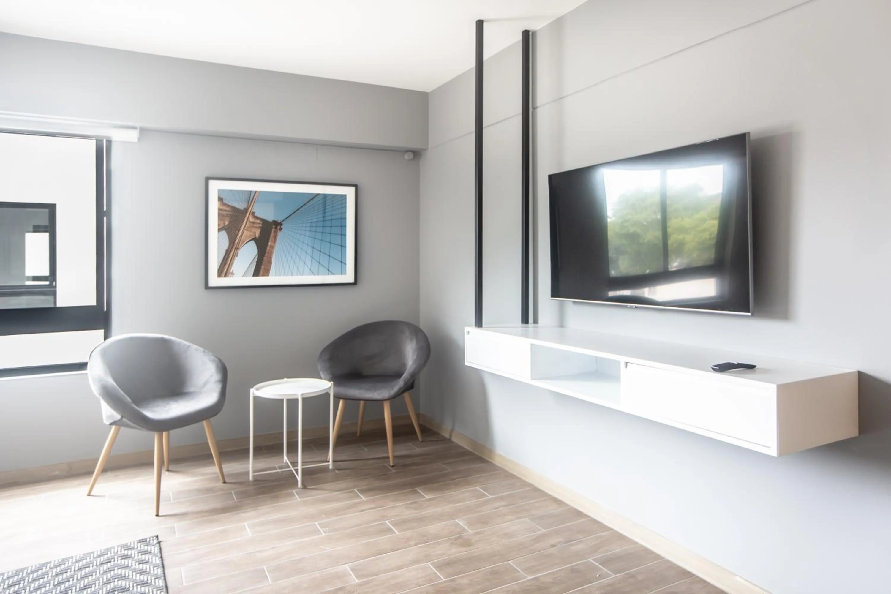 TV and multimedia in Wynwood Berlin in Miraflores