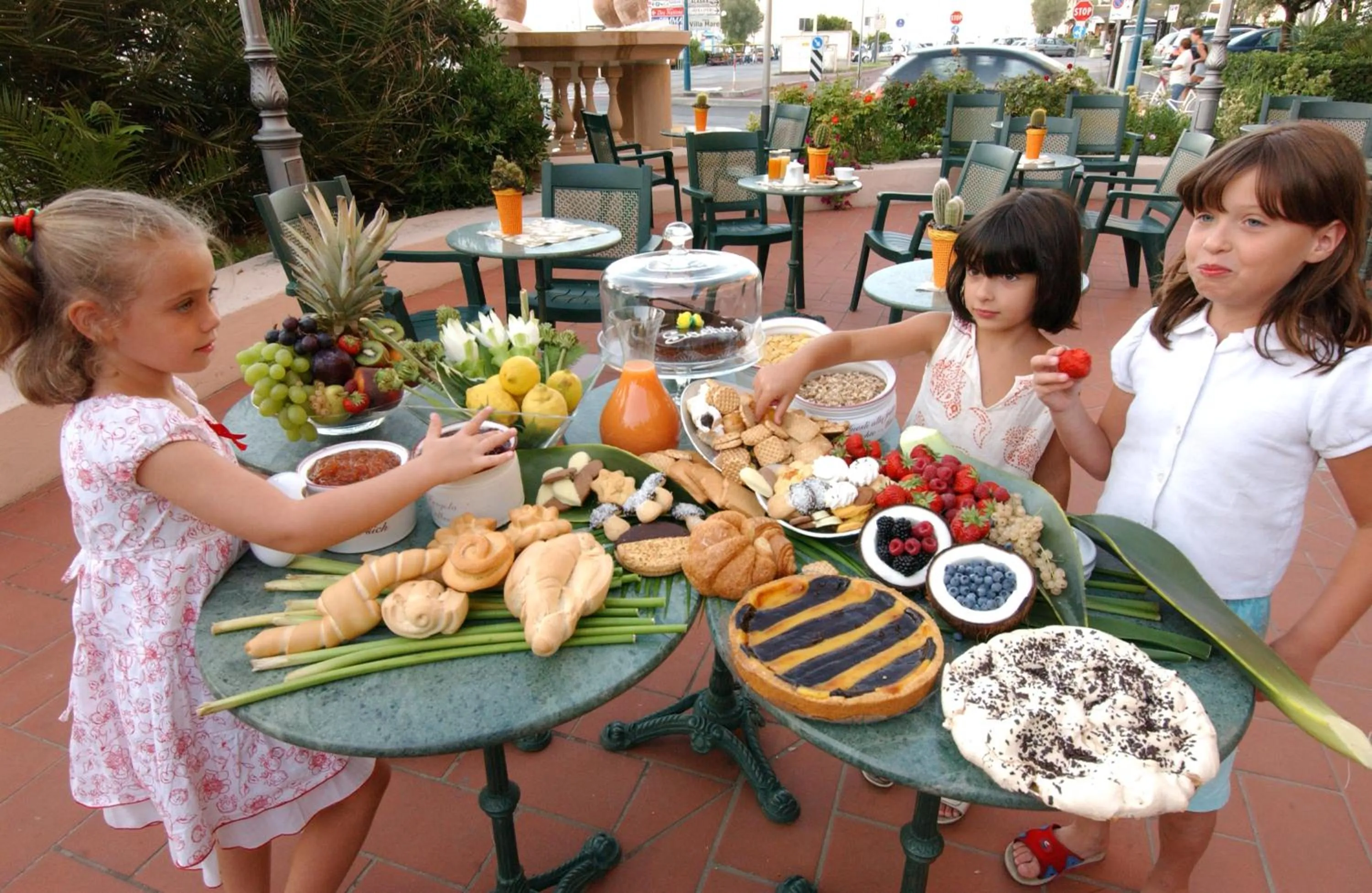 Facade/entrance in Hotel Milano Helvetia - in centro con piscina