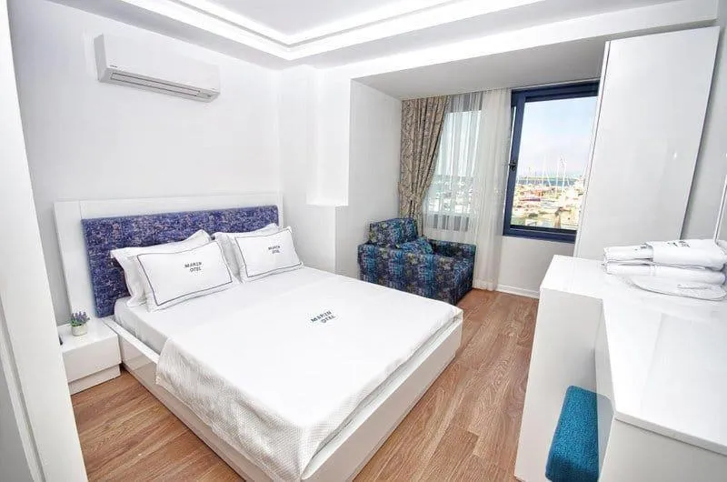 Photo of the whole room, Bed in Urla Marin otel