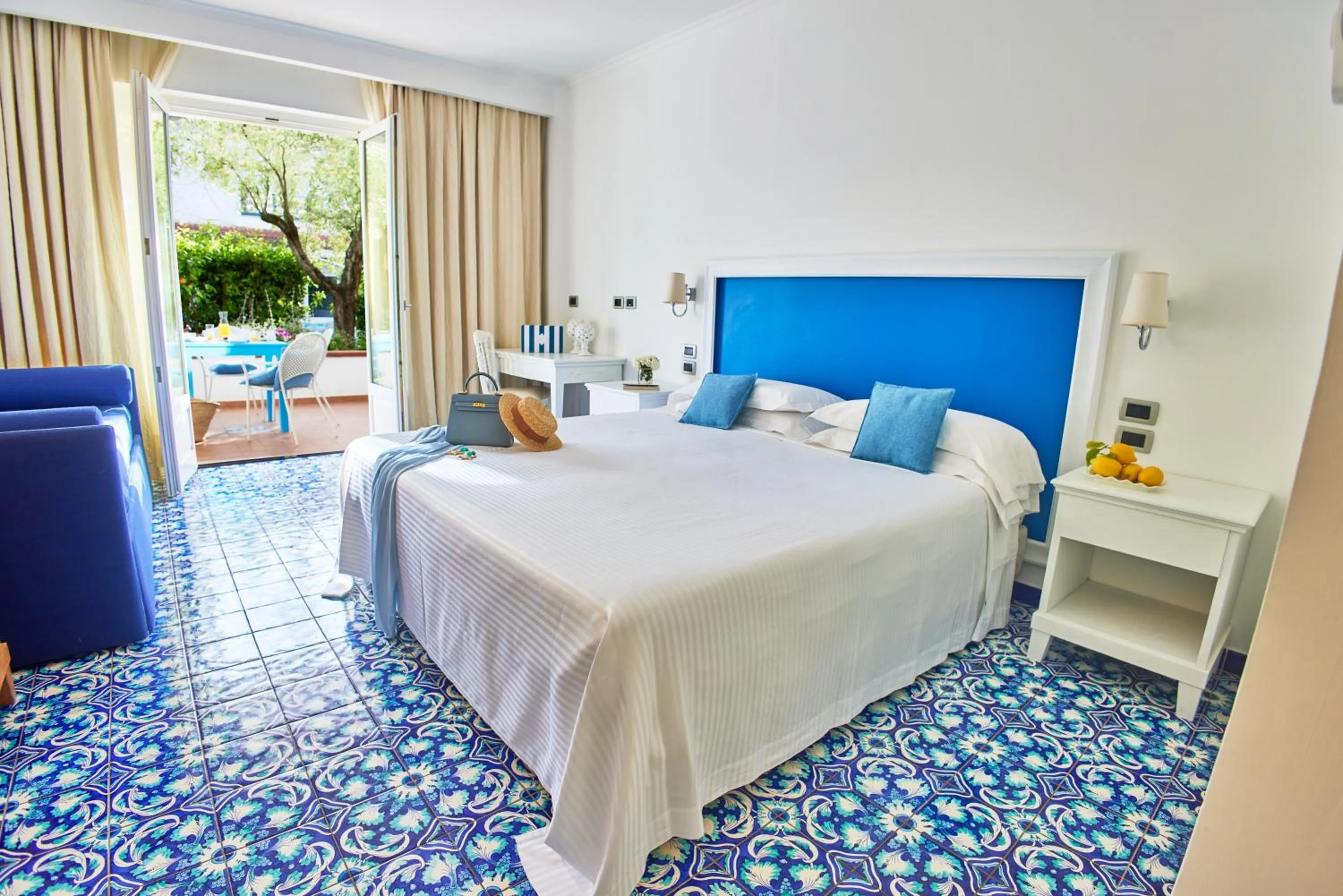 Bedroom, Bed in Oleandri Resort Paestum