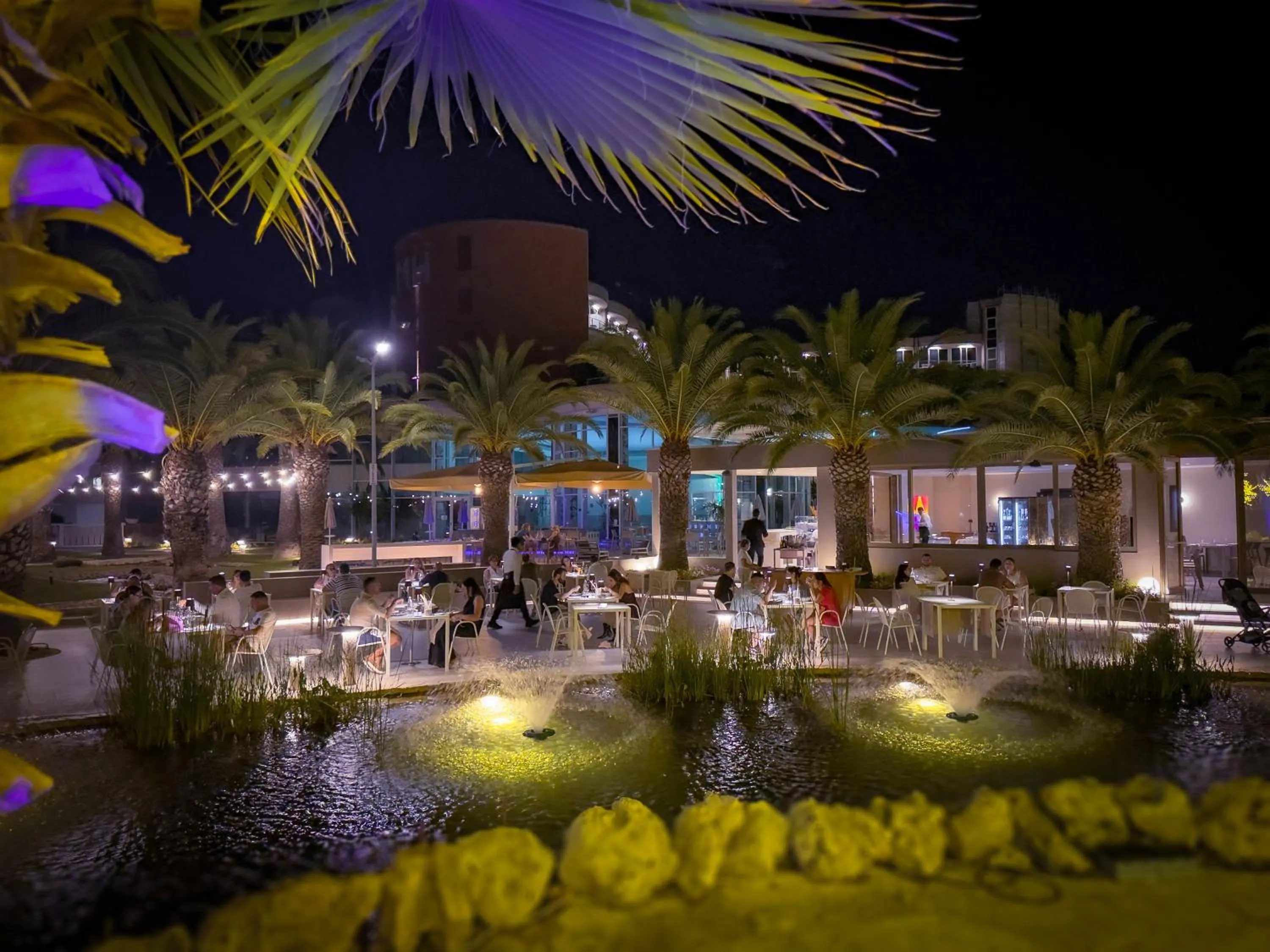 Restaurant/places to eat in UNA HOTELS MH Matera