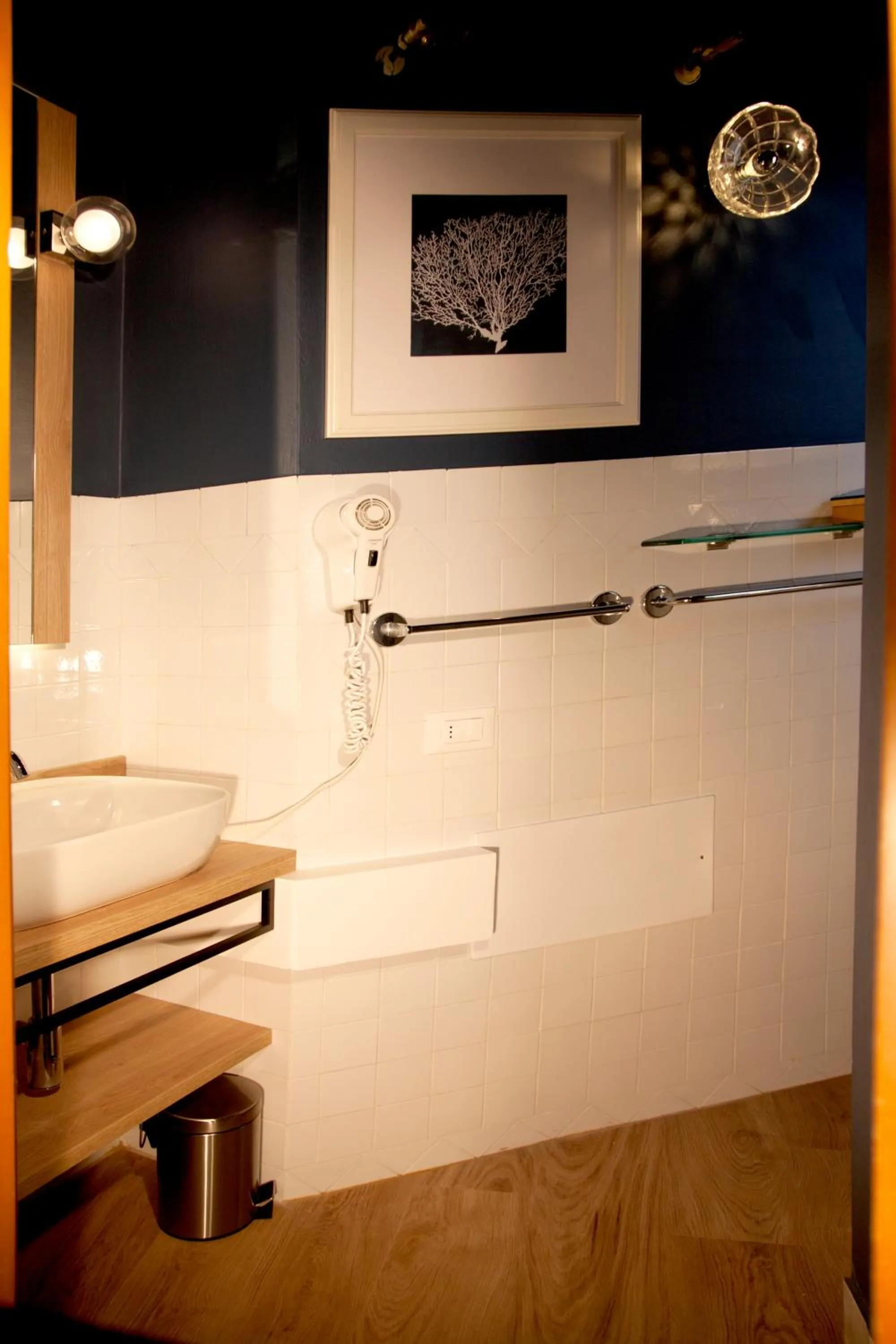 Bathroom in Hotel Montecarlo - Vista Mare con Area Fitness