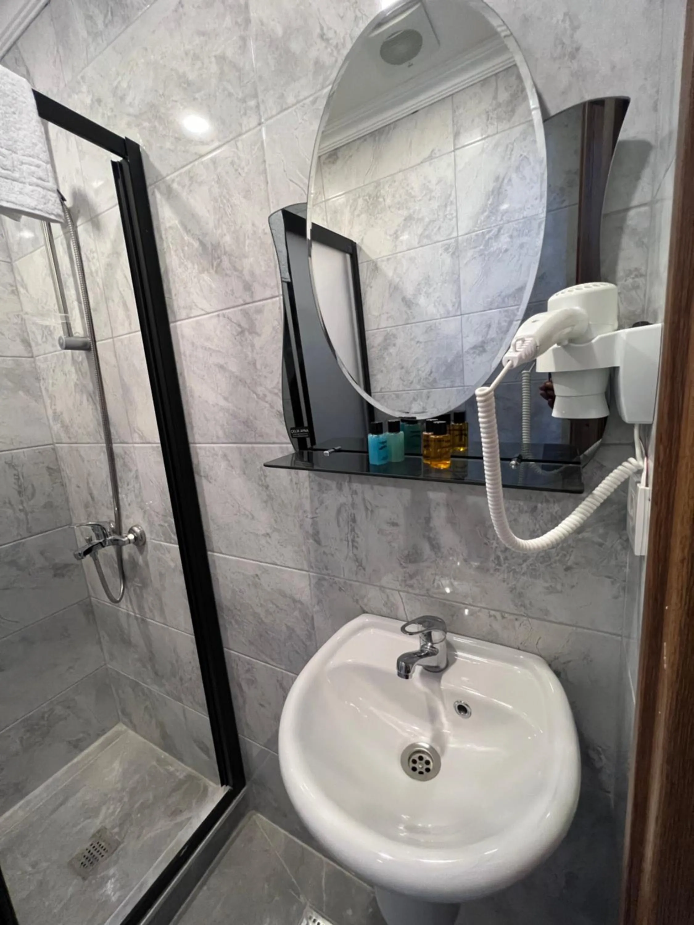 Bathroom in Hotel Arinna