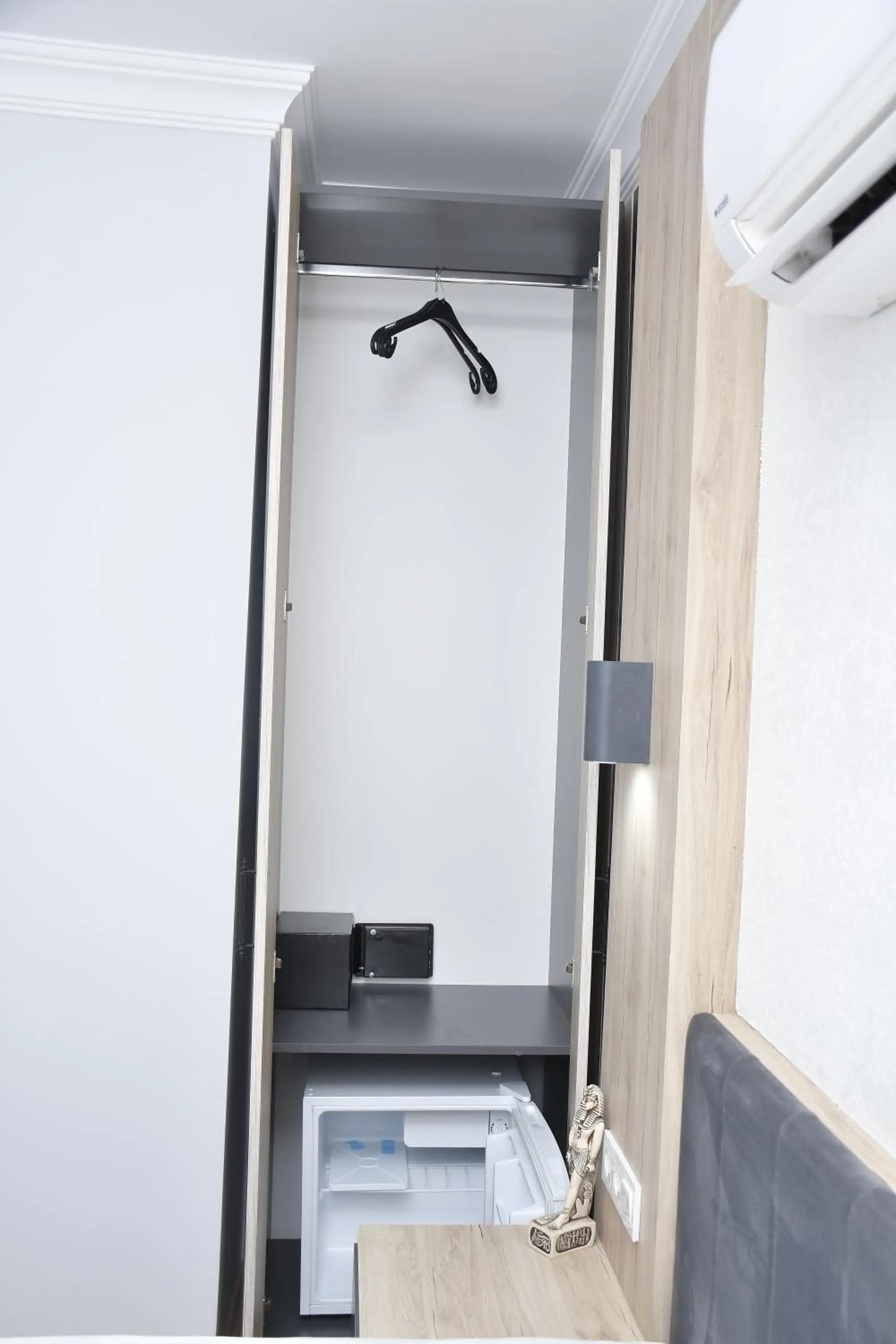 TV and multimedia in Hotel Arinna