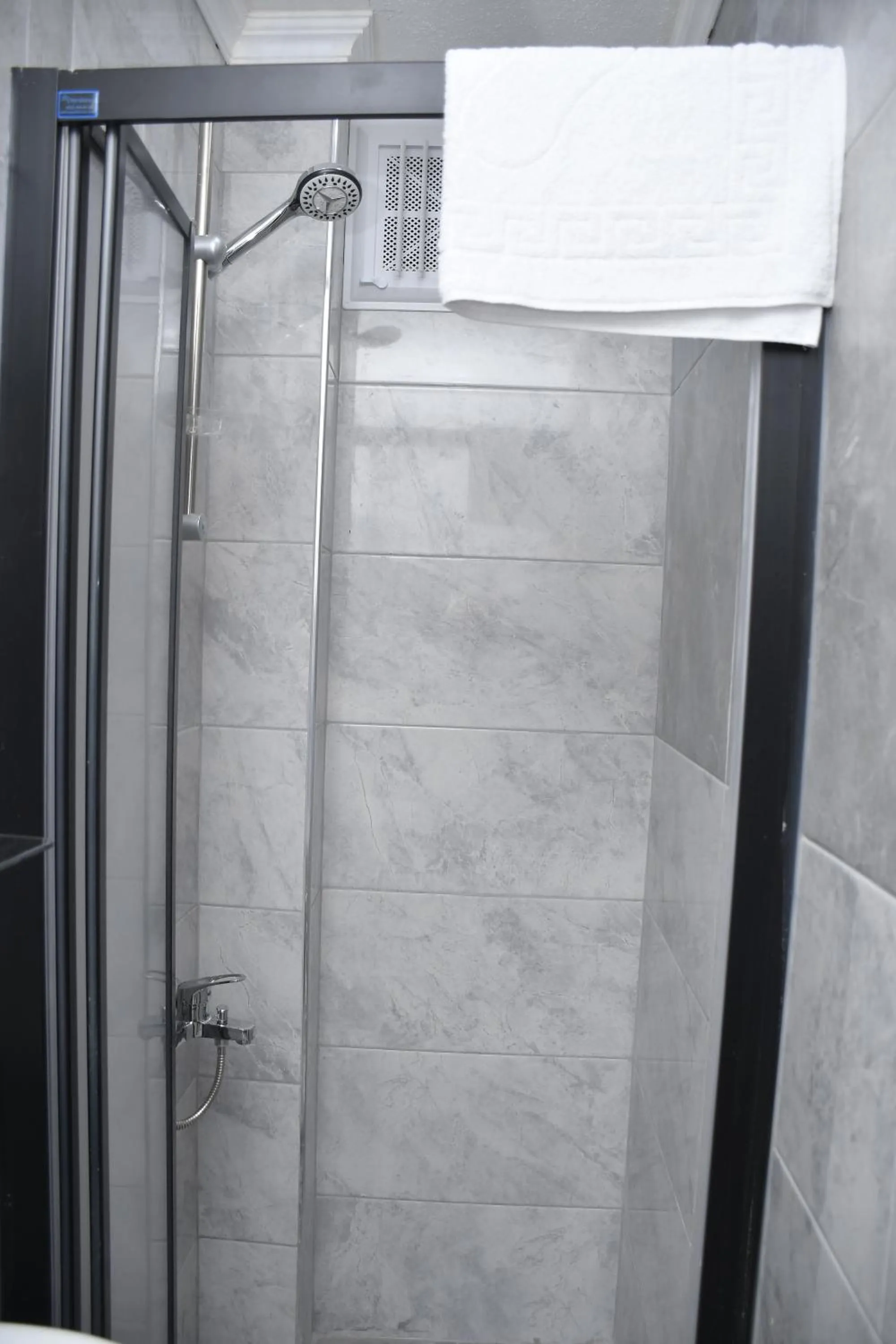 Bathroom in Hotel Arinna