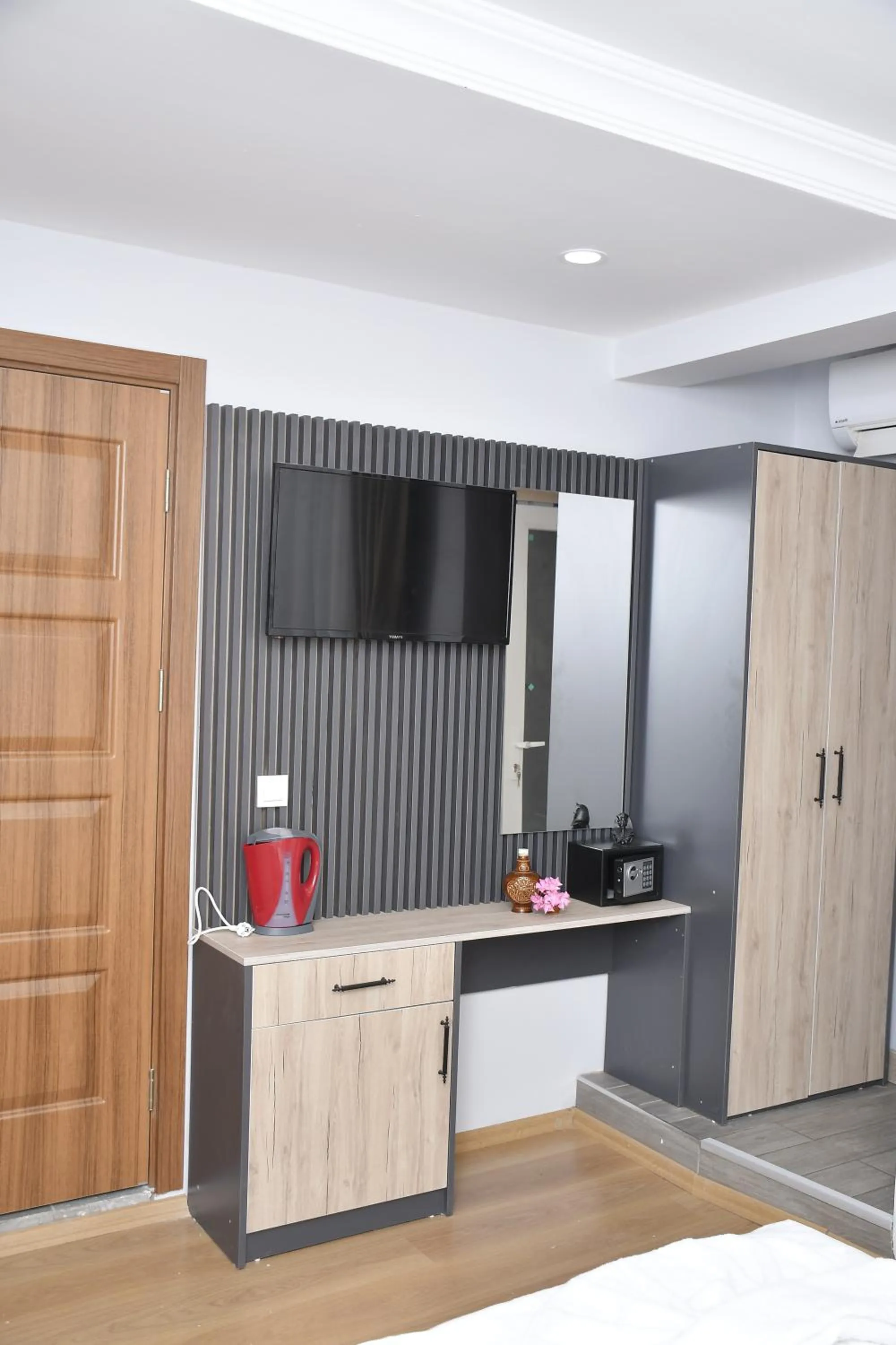 TV and multimedia in Hotel Arinna