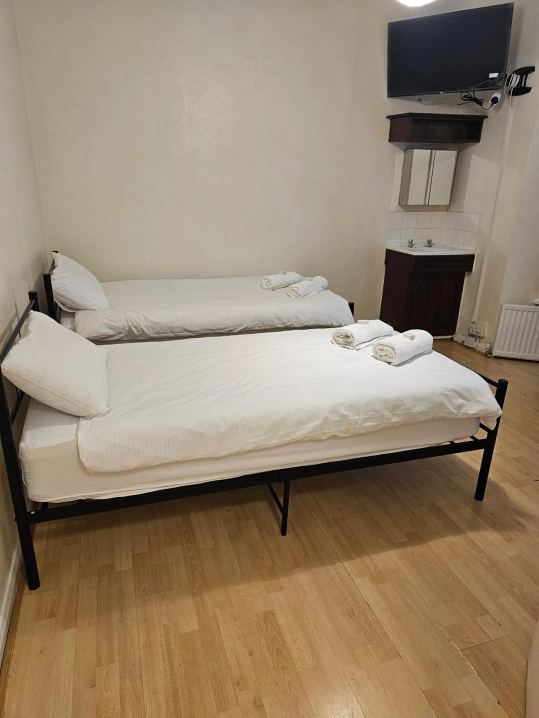 Bed in Bruce Rooms