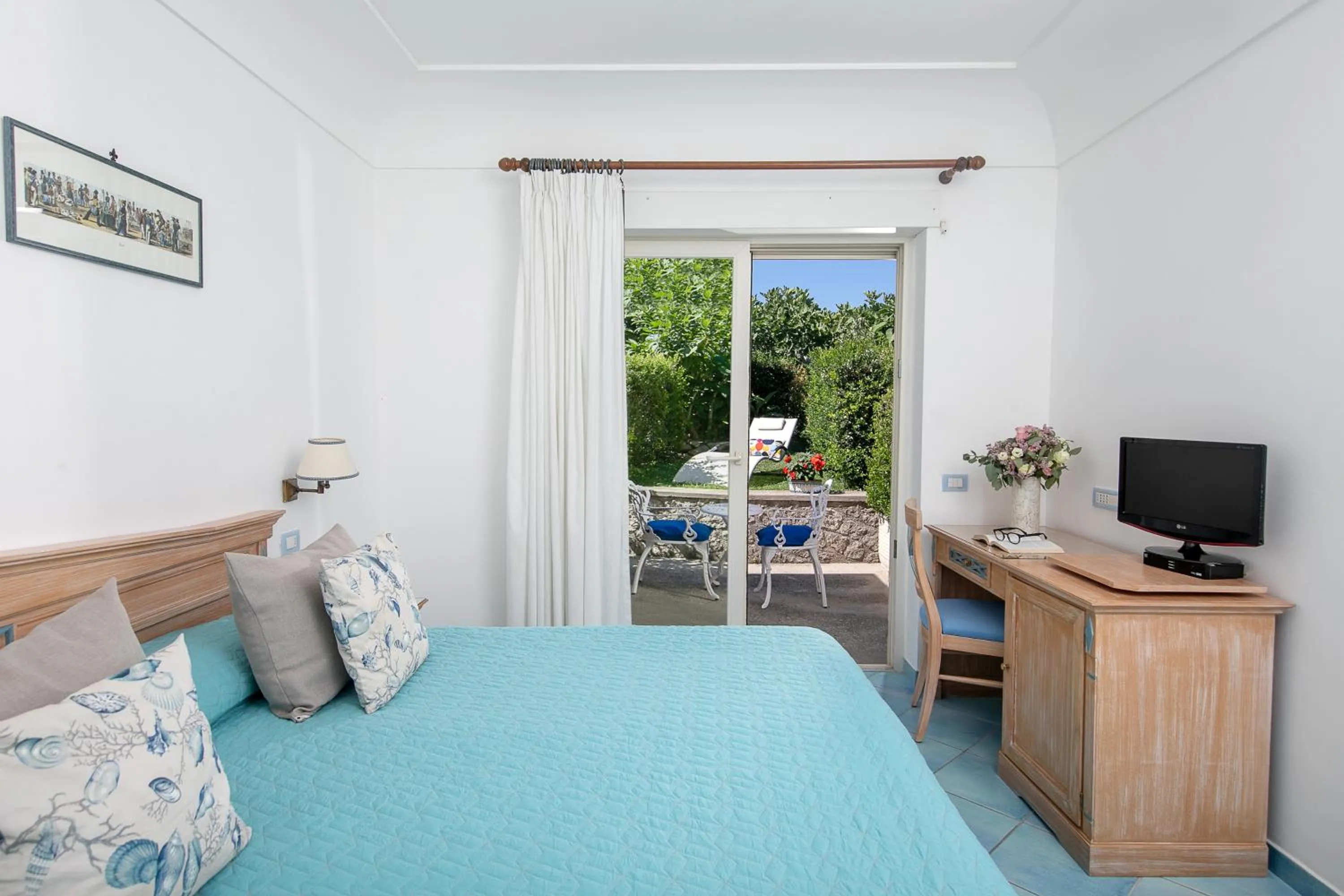 Garden, Bed in Hotel Al Mulino