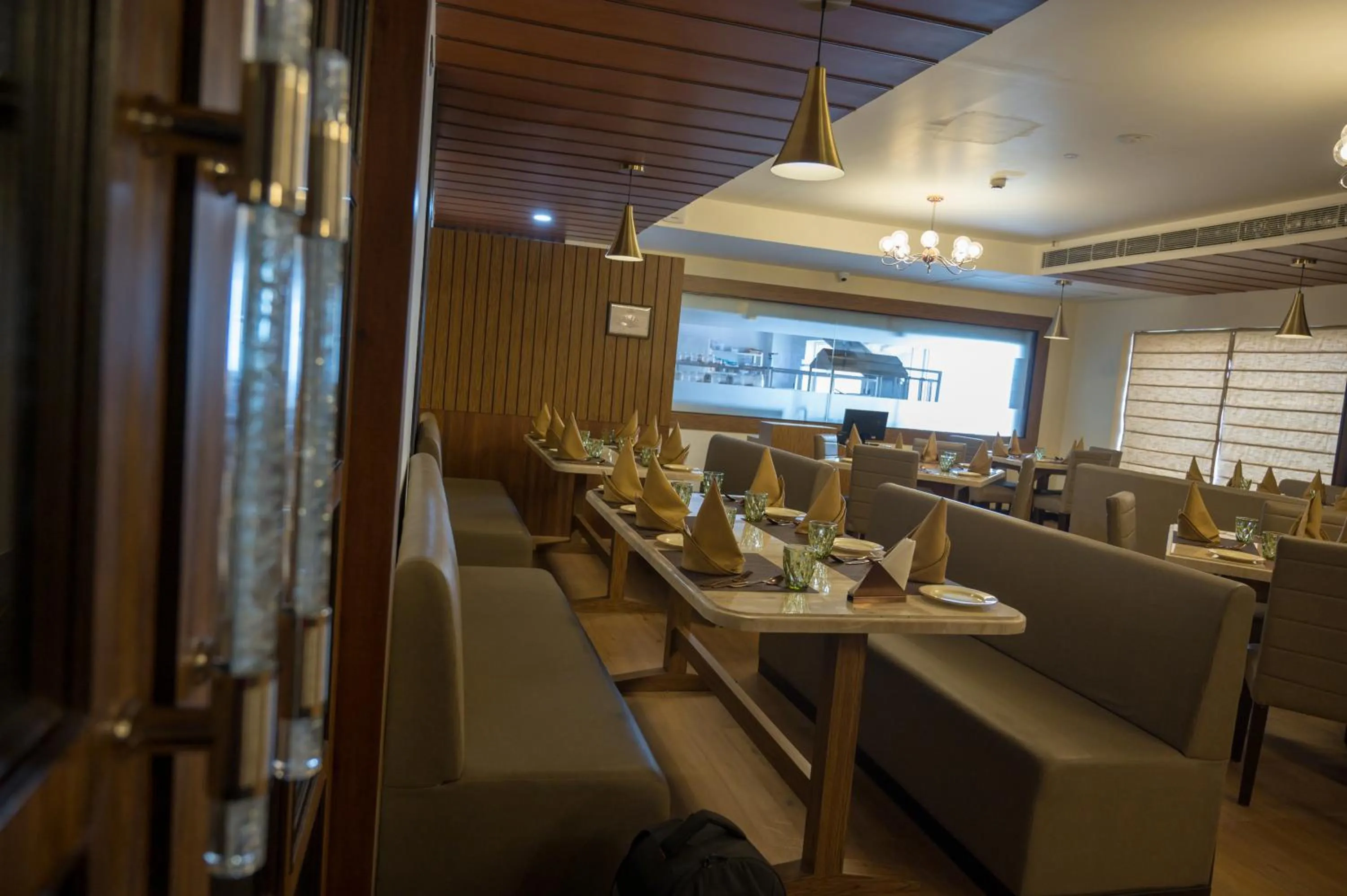 Restaurant/places to eat in Golden Retreat