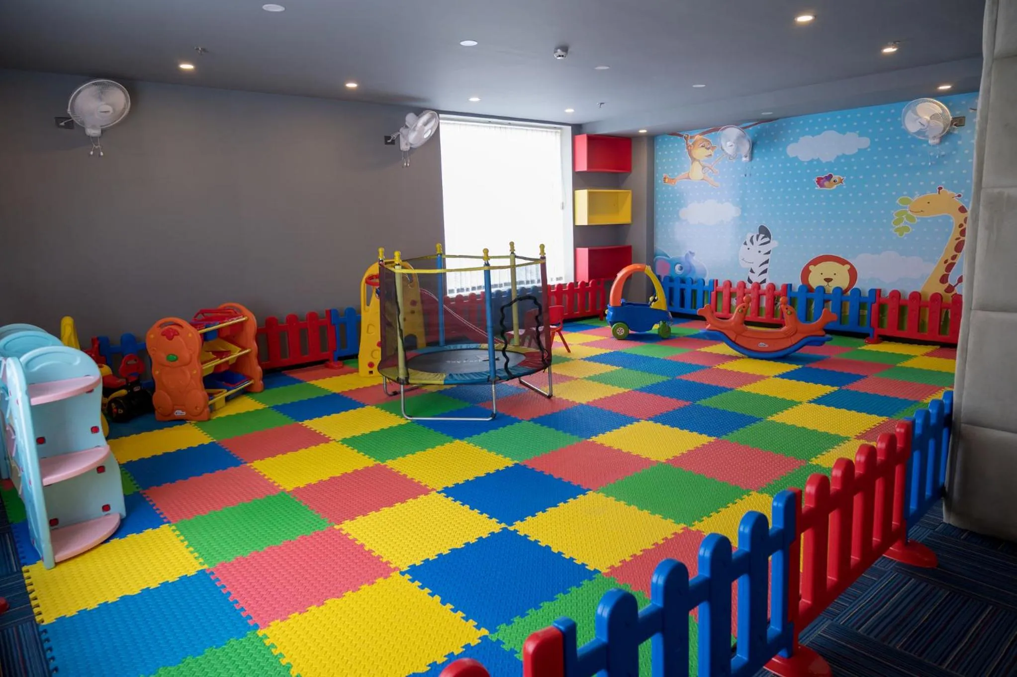 Kids's club in Golden Retreat