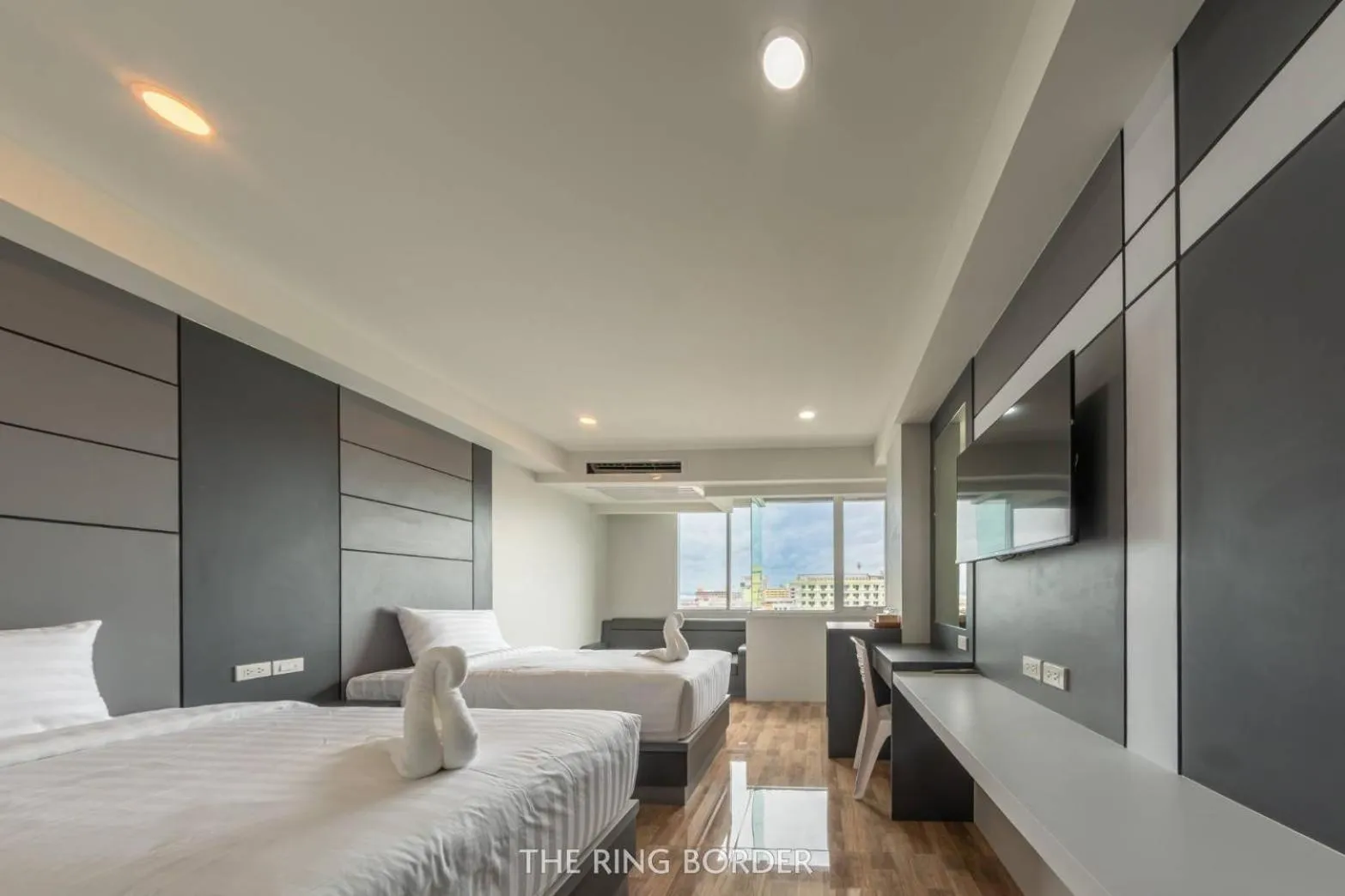 Bed in The Ring Border