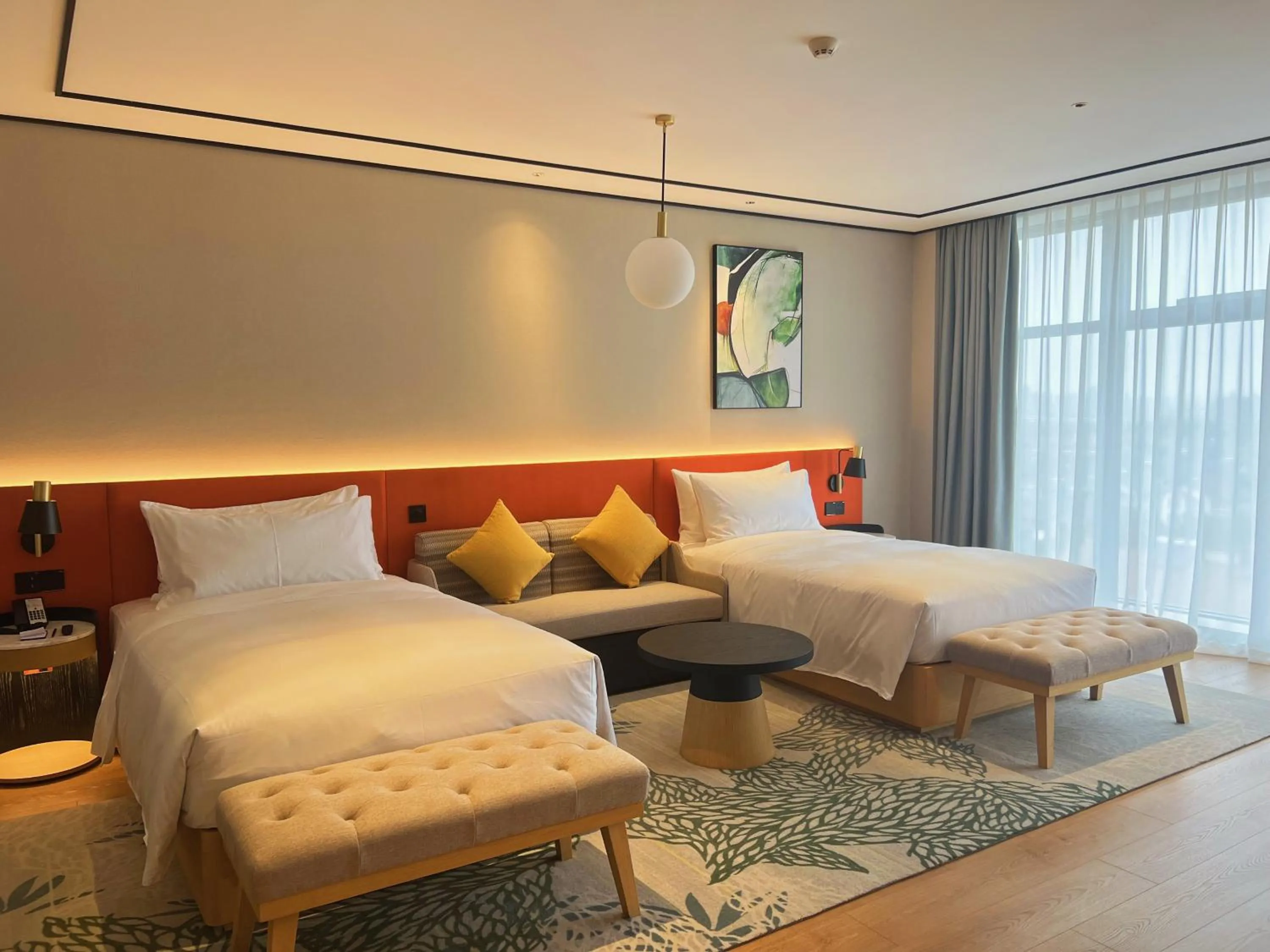 Photo of the whole room, Bed in Hilton Garden Inn Huzhou Anji Phoenix Mountain