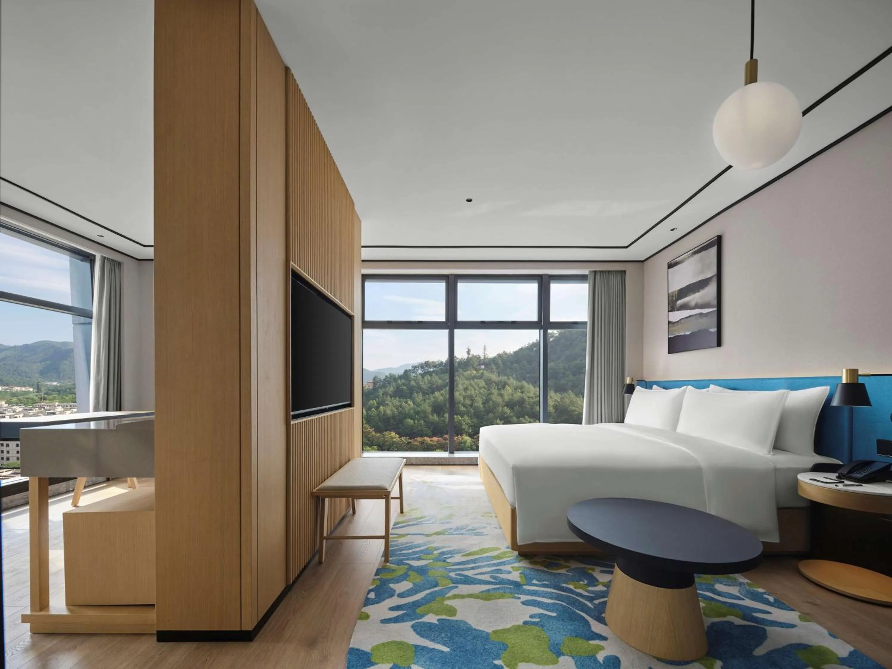 Bedroom, Bed in Hilton Garden Inn Huzhou Anji Phoenix Mountain