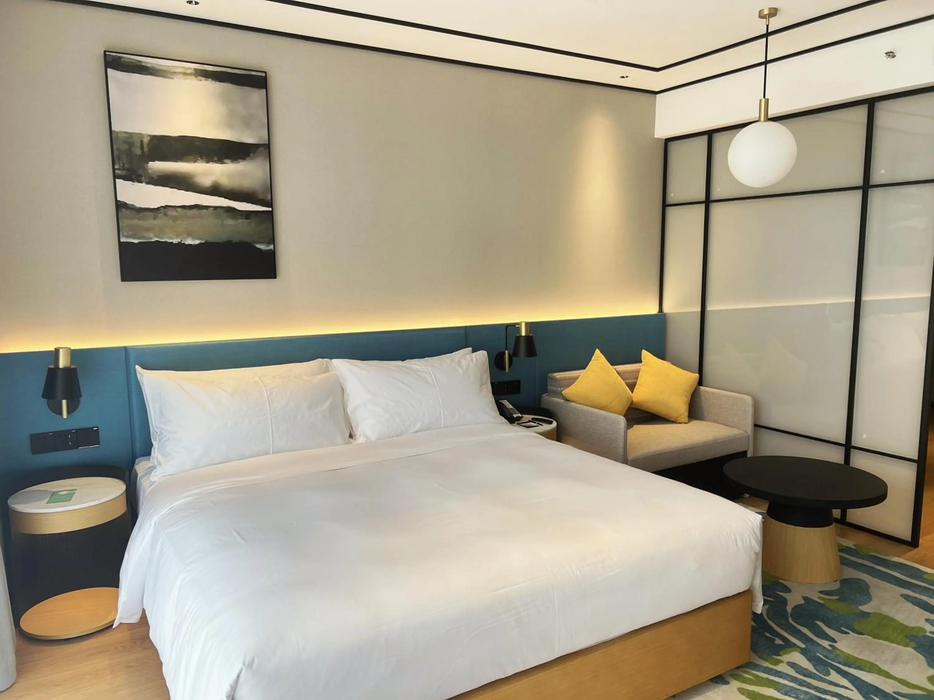 Bed in Hilton Garden Inn Huzhou Anji Phoenix Mountain