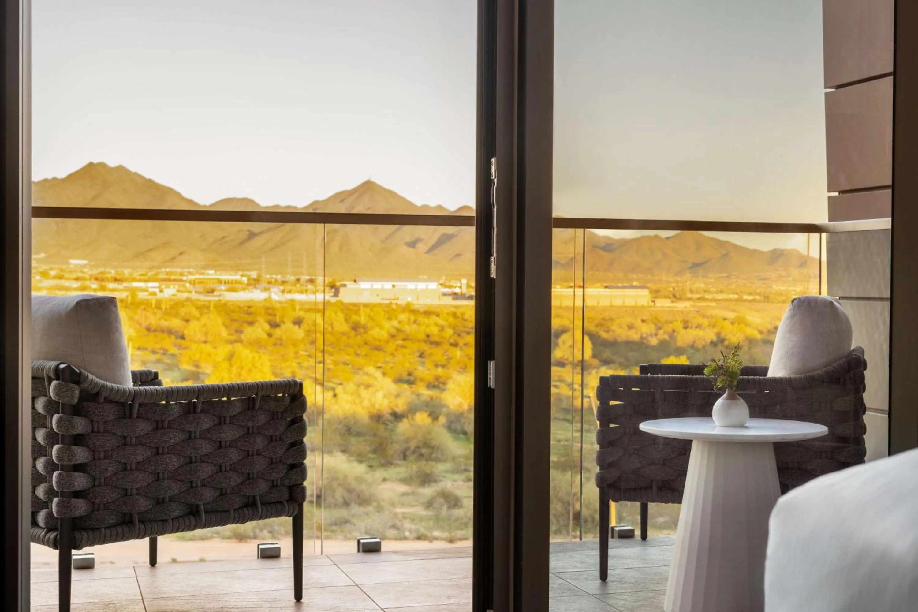 Photo of the whole room in Hilton North Scottsdale At Cavasson