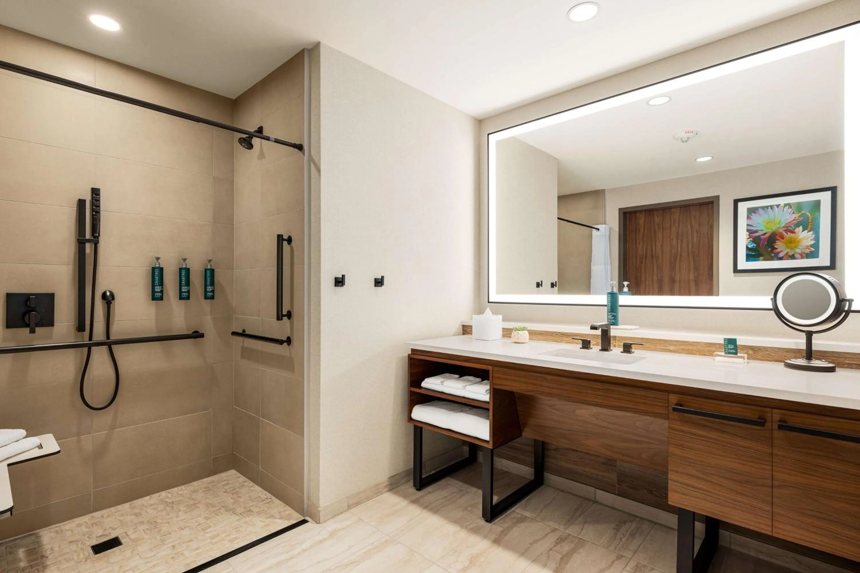 Photo of the whole room in Hilton North Scottsdale At Cavasson